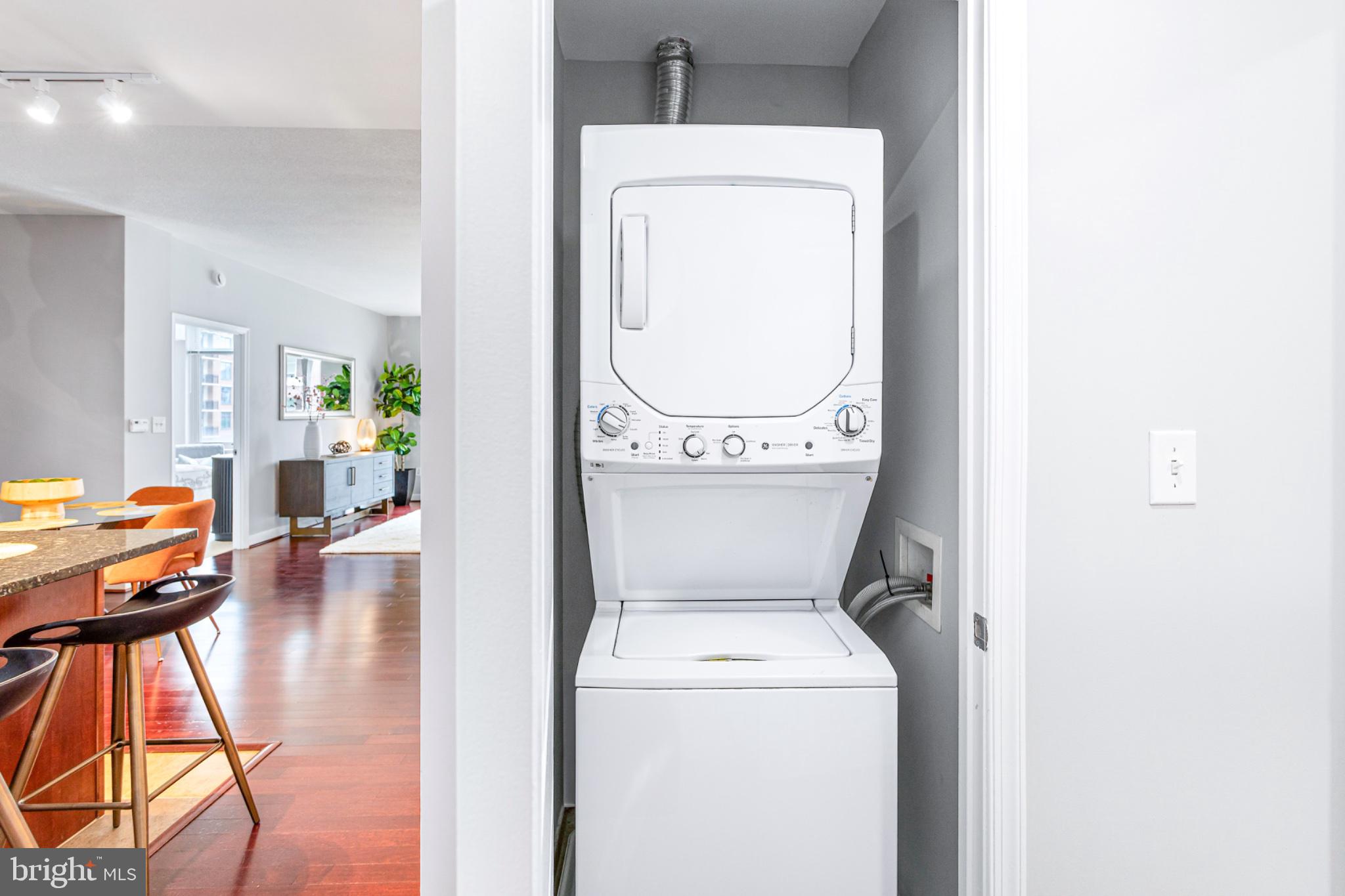 ONE NATIONAL HARBOR CONDOMINIUM - Residential