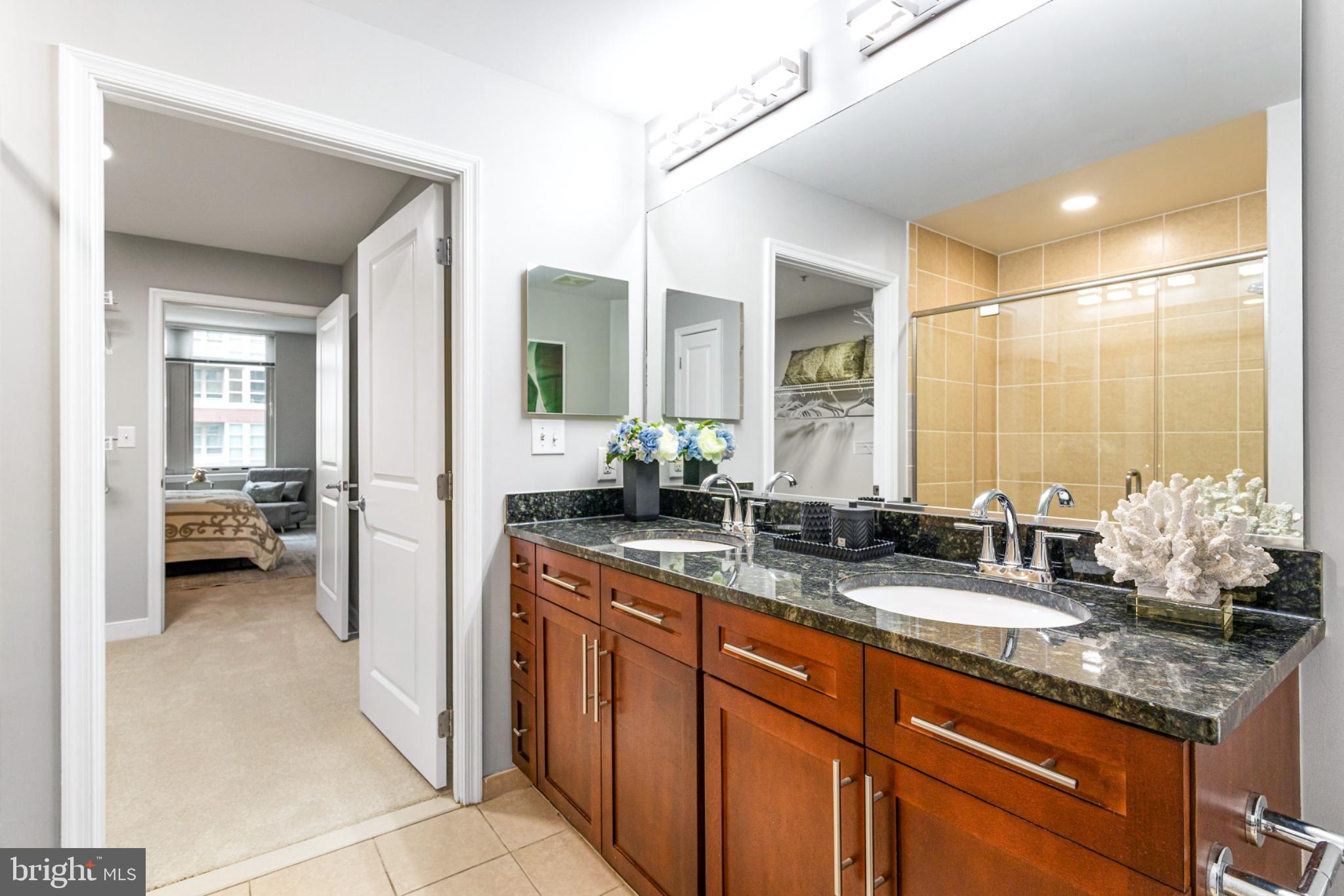 ONE NATIONAL HARBOR CONDOMINIUM - Residential