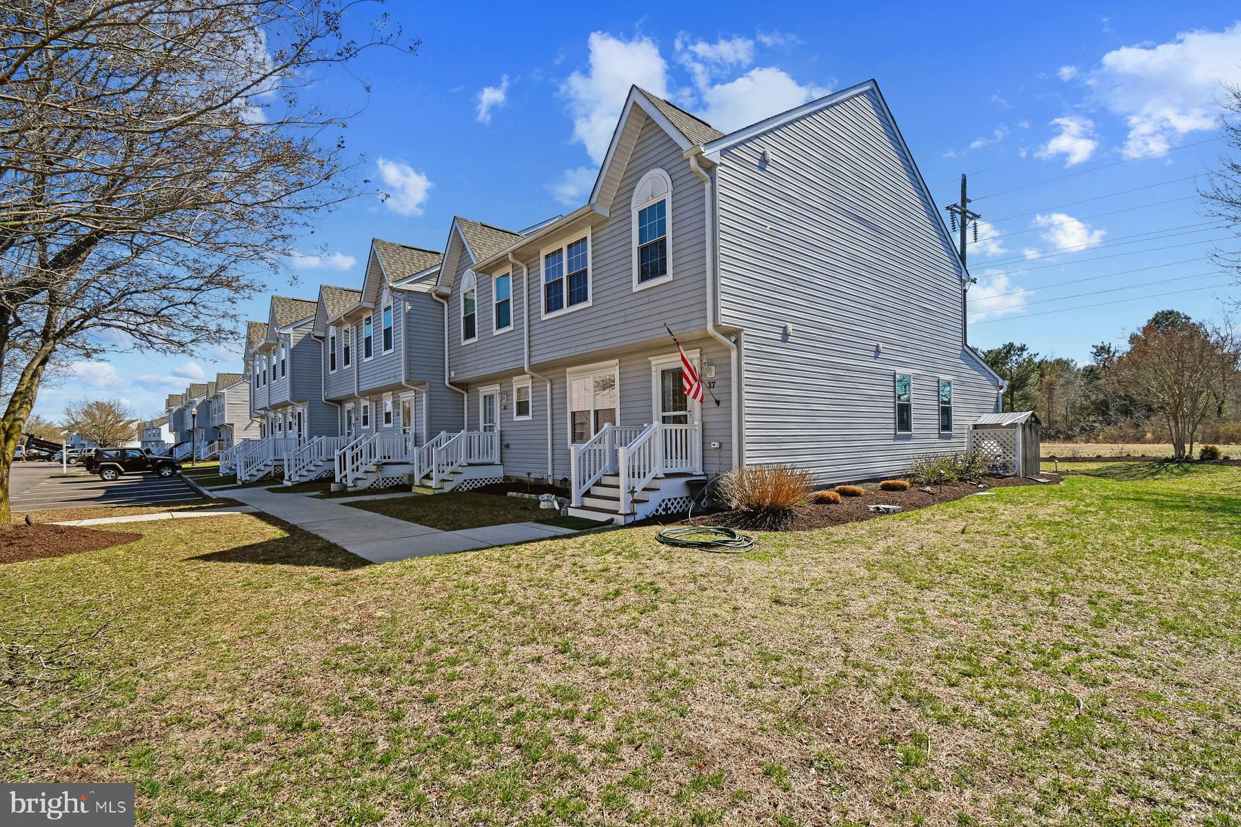 BETHANY MEADOWS - Residential