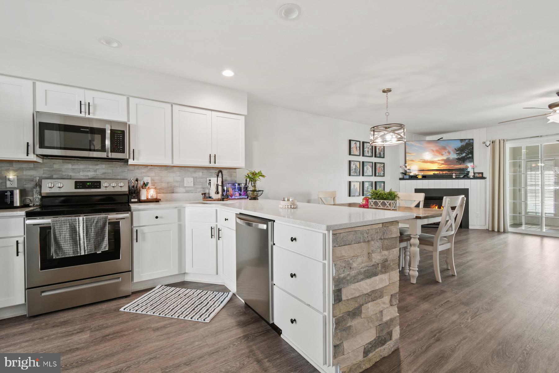 BETHANY MEADOWS - Residential