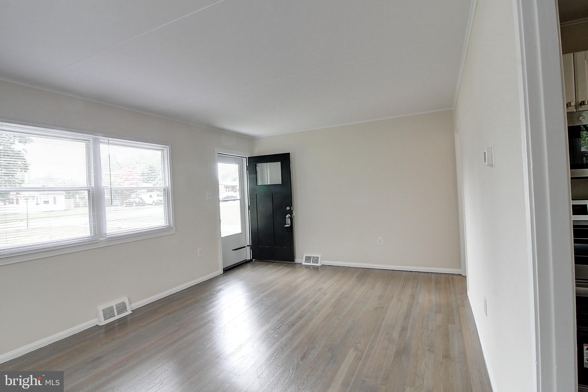 VILLA ESTATES - Residential Lease