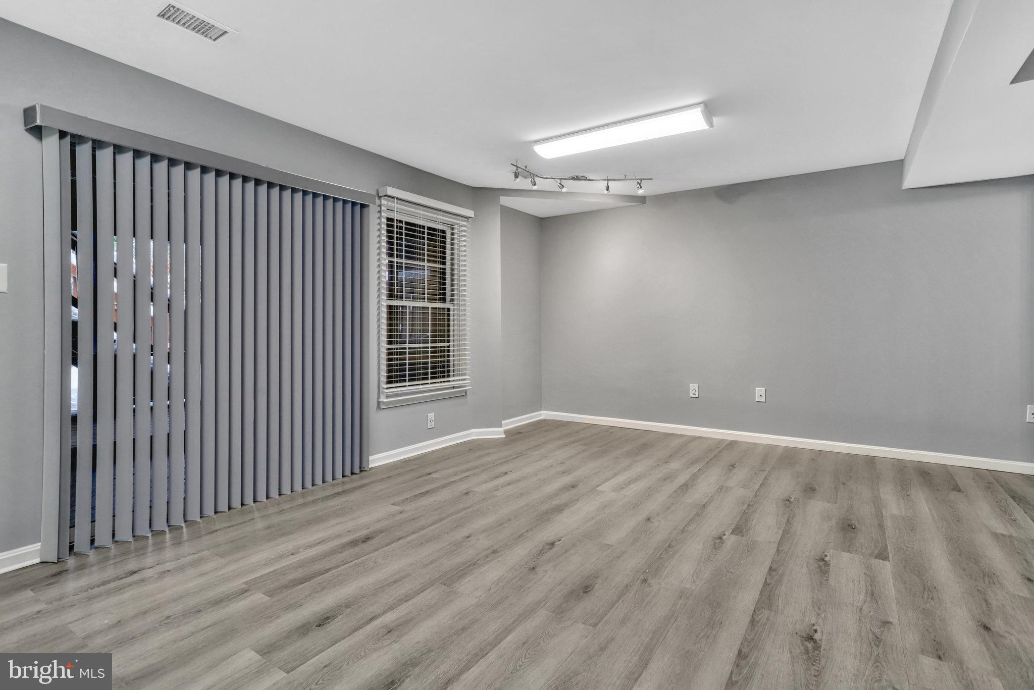 FRANCONIA - Residential Lease