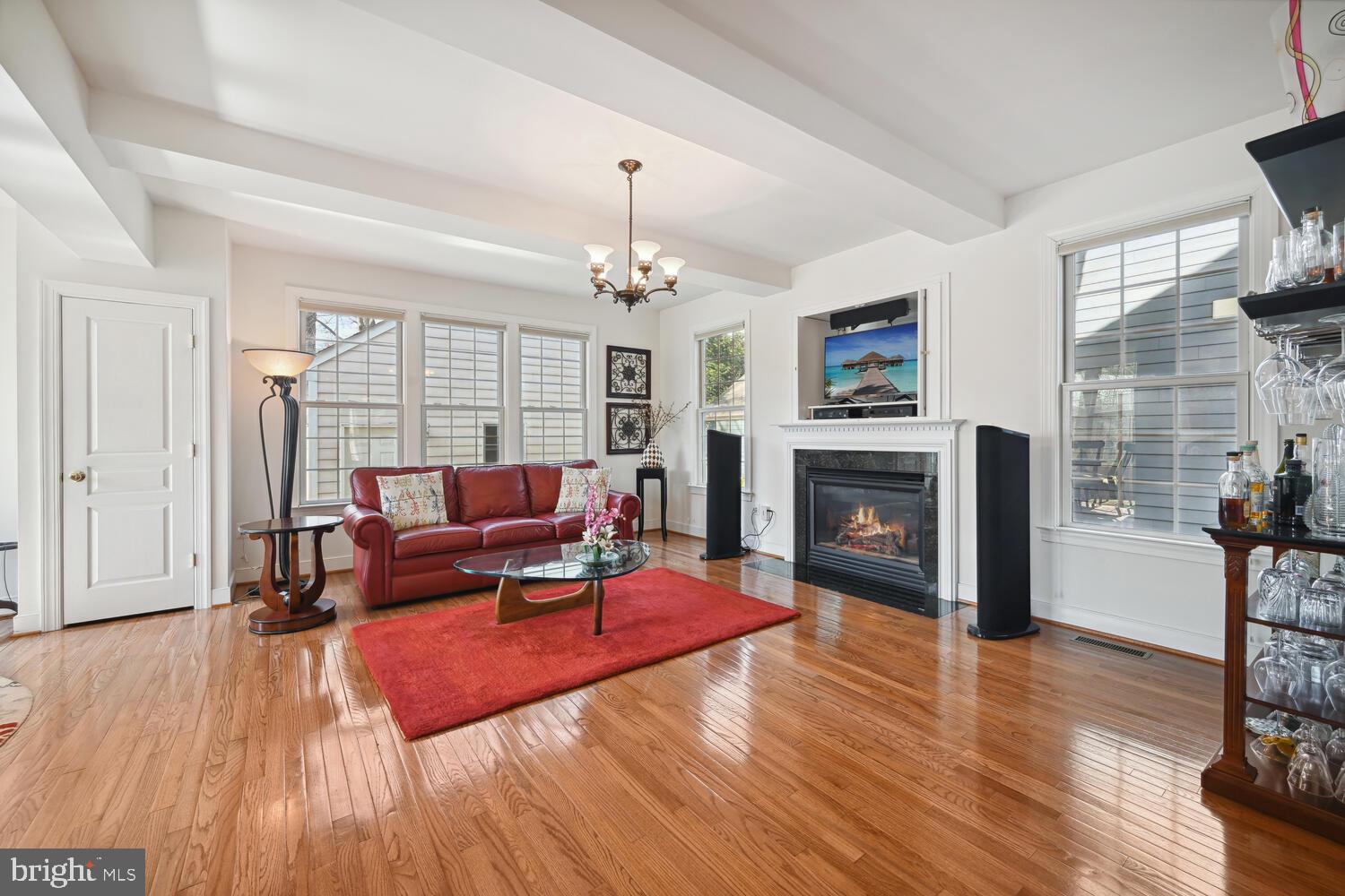 TUCKAHOE VILLAGE - Residential