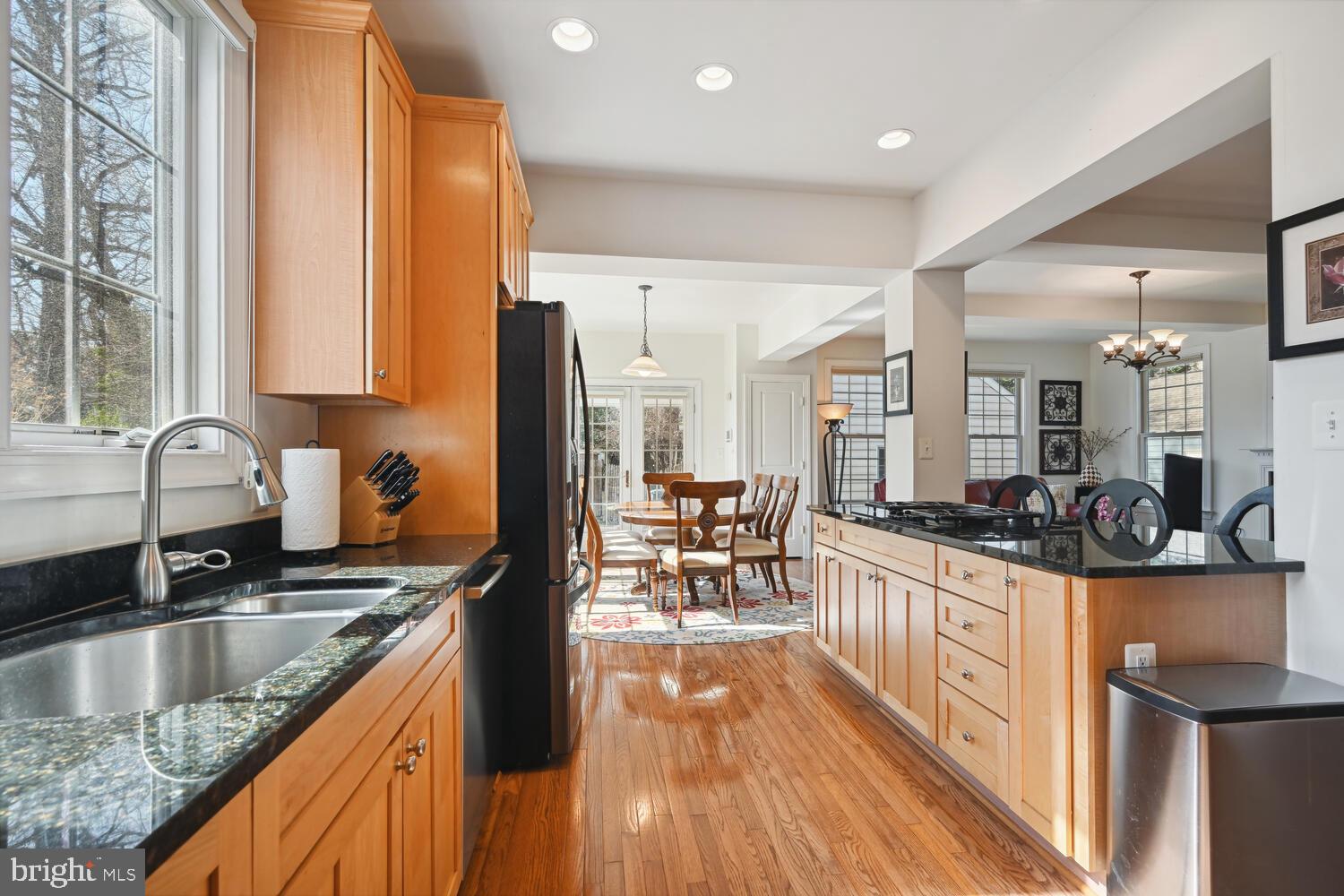 TUCKAHOE VILLAGE - Residential