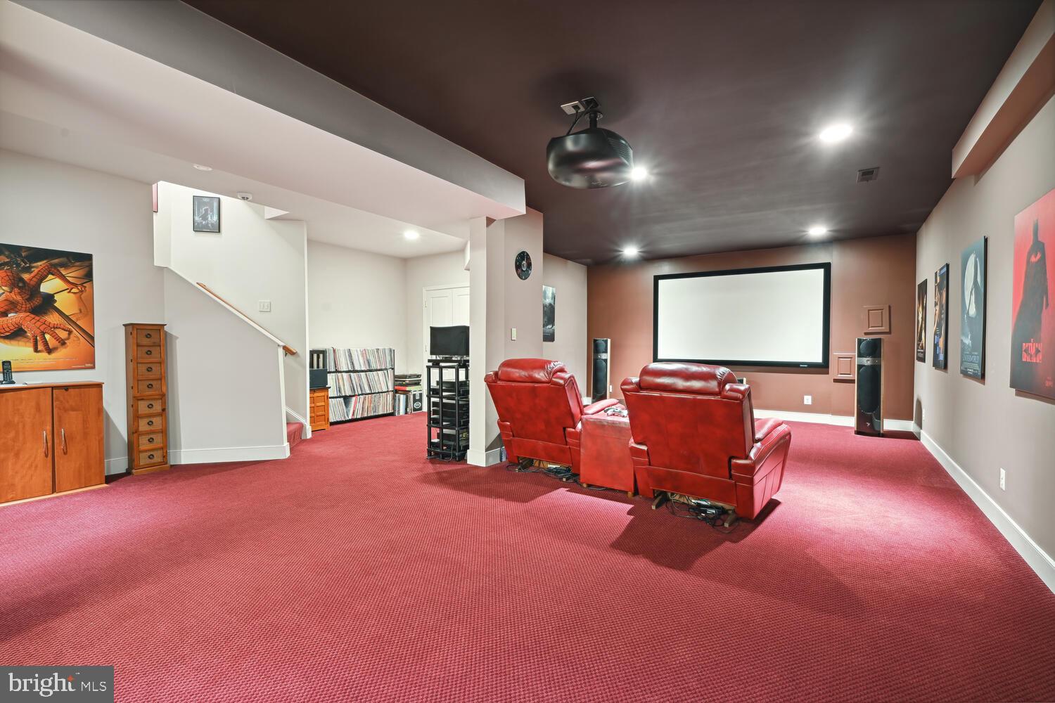 TUCKAHOE VILLAGE - Residential