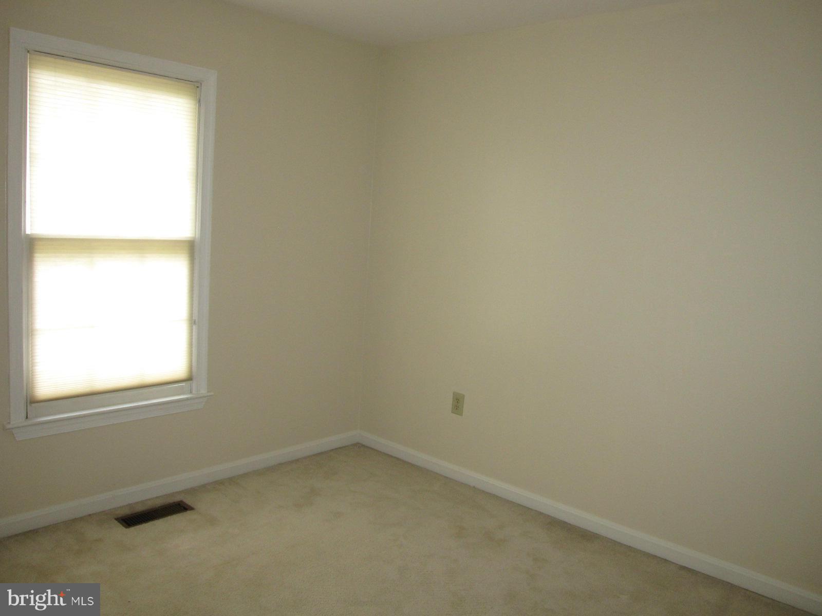 KINGSTOWNE - Residential Lease
