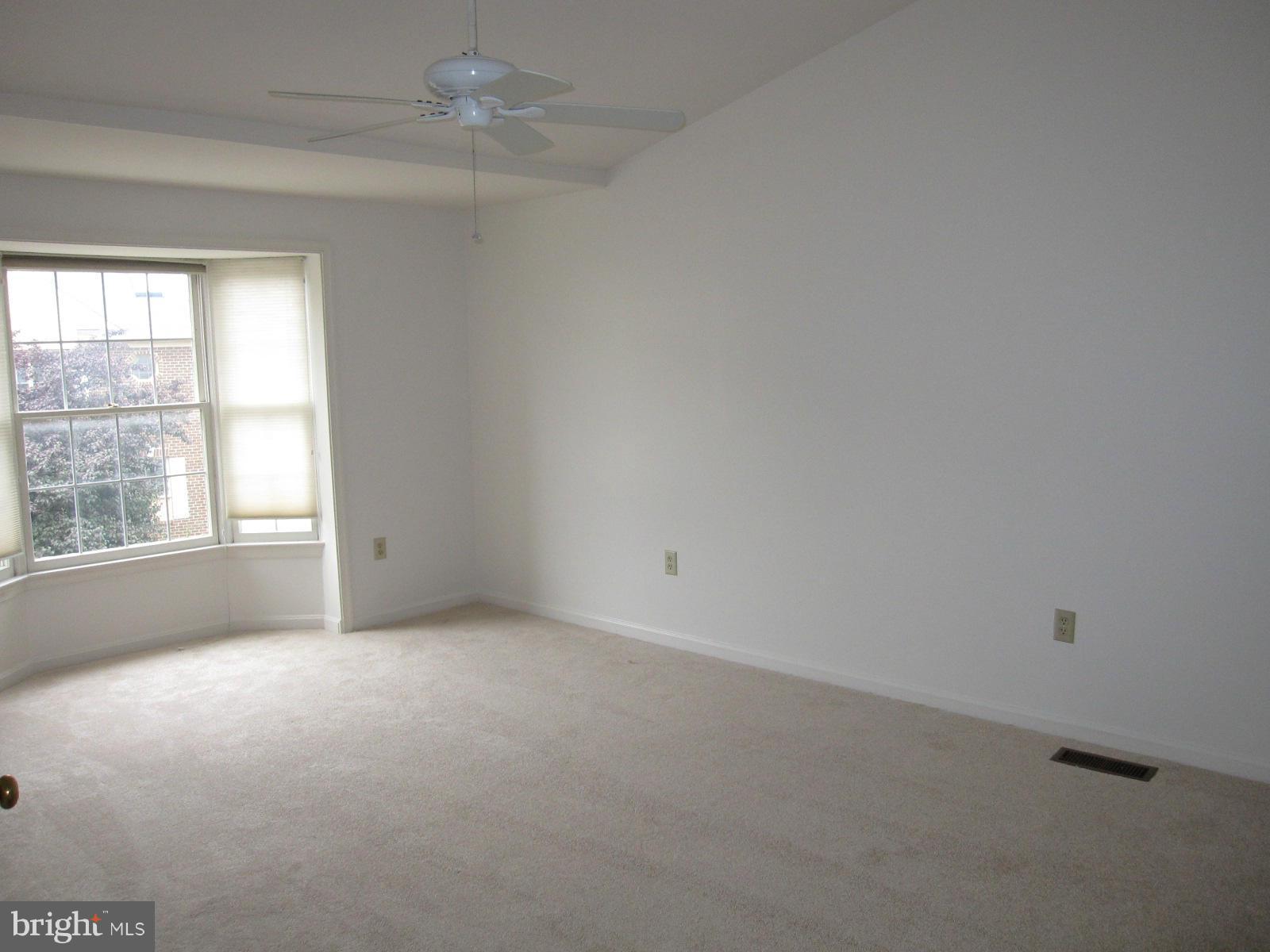 KINGSTOWNE - Residential Lease