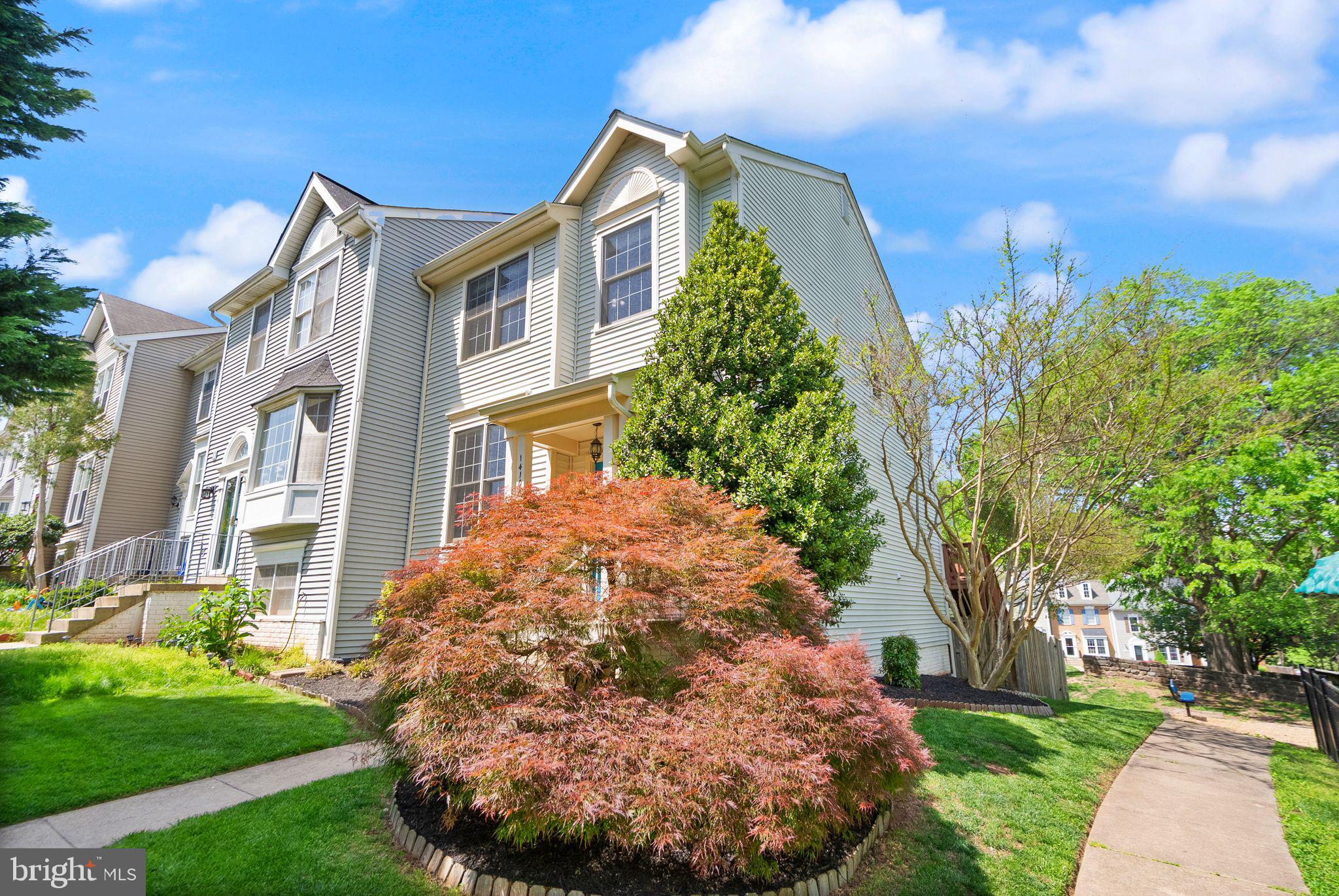 COMPTON VALLEY ESTATES - Residential