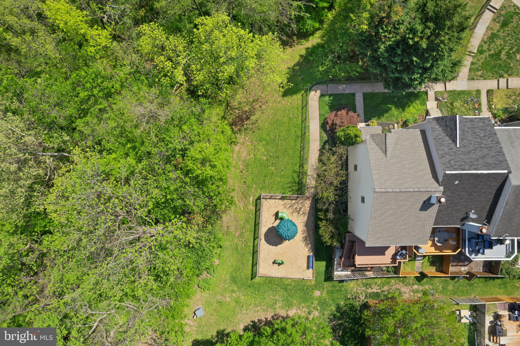 COMPTON VALLEY ESTATES - Residential