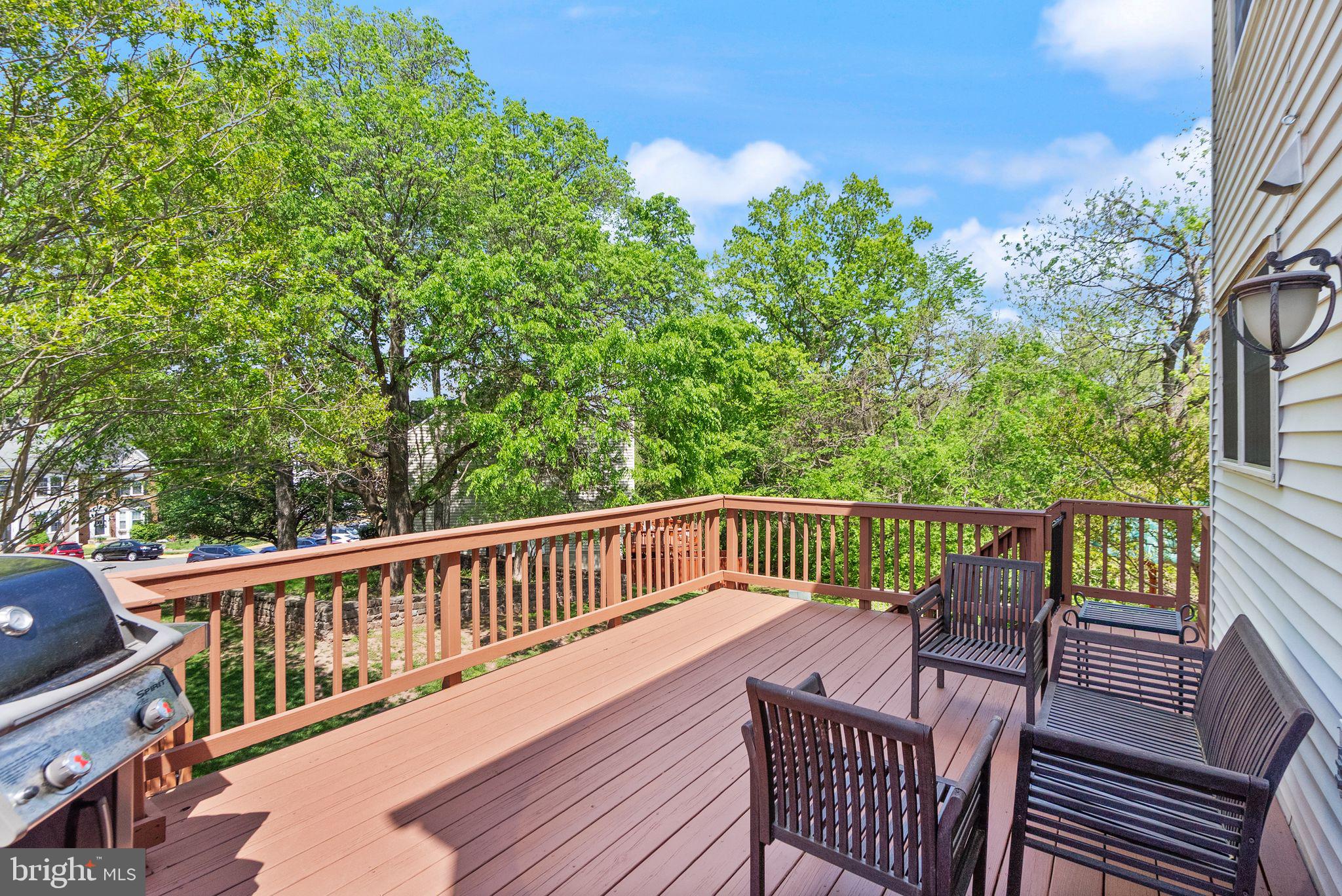 COMPTON VALLEY ESTATES - Residential