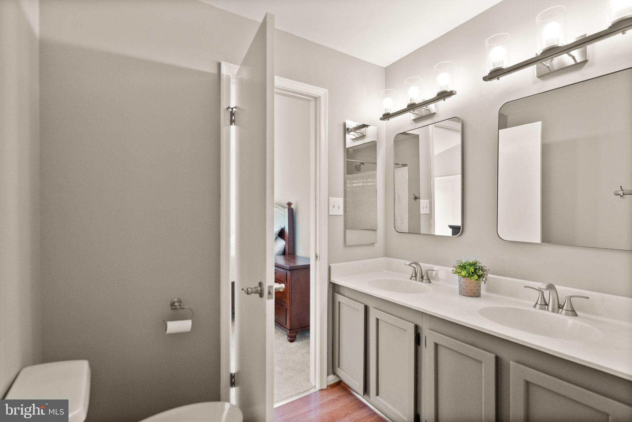 COMPTON VALLEY ESTATES - Residential