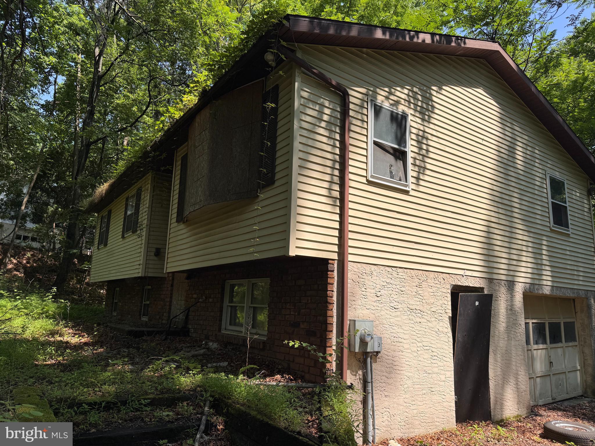 378 OAKBROOK DRIVE
