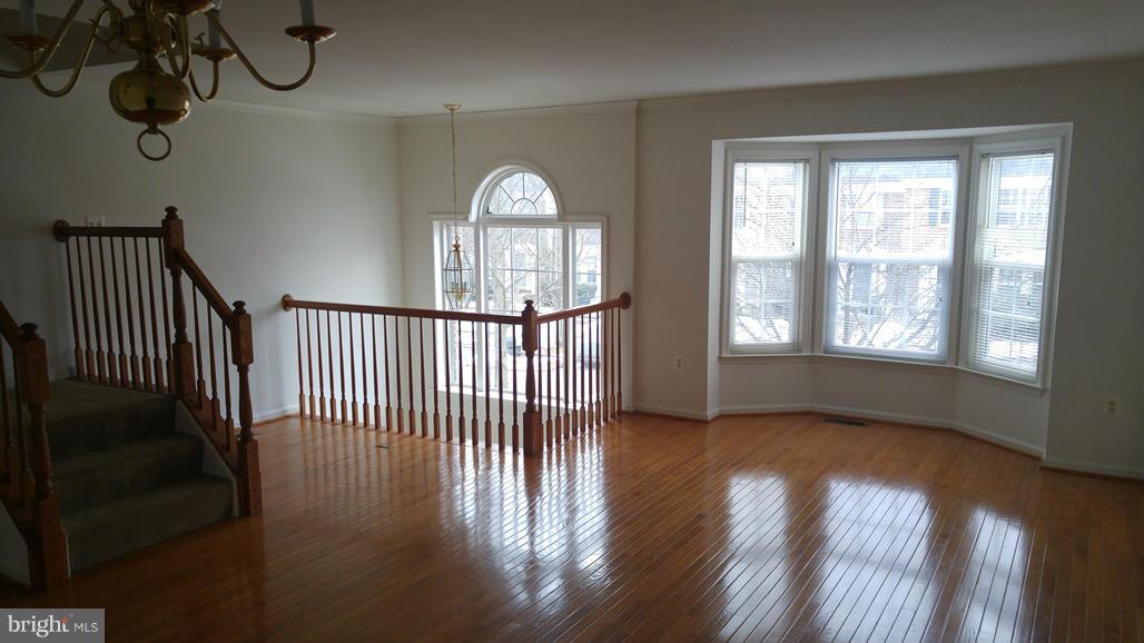 LAKE RIDGE CROSSING - Residential Lease