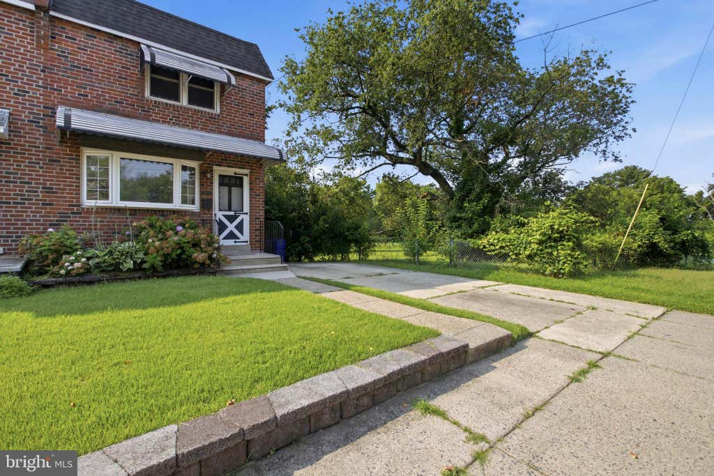 Photo of 207 S Academy Avenue, GLENOLDEN, PA 19036 (MLS # PADE2121080)
