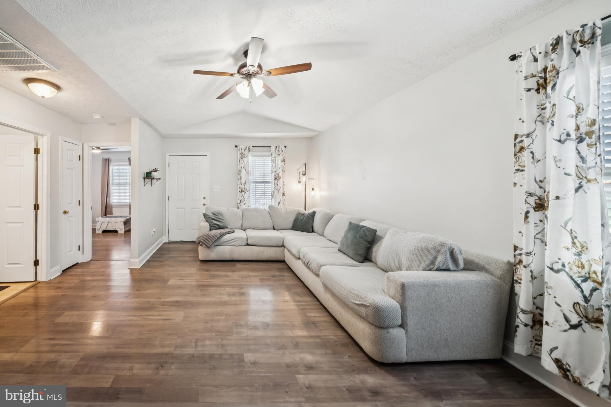 102 W LIBERTY STREET