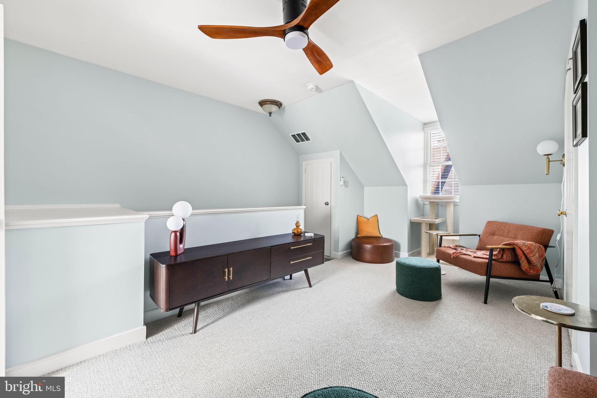 ARCH HALL - Residential