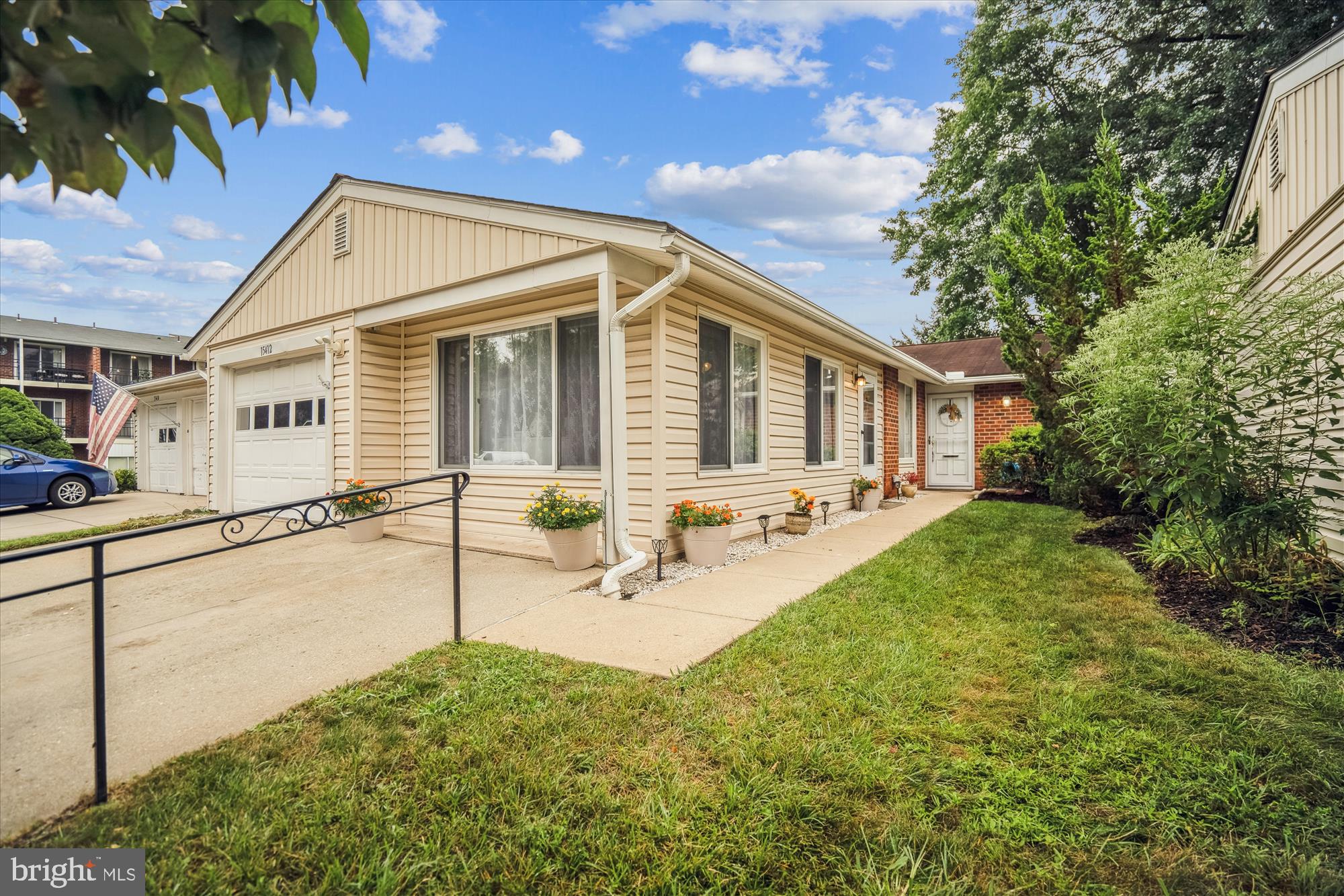 15412 BASSETT LANE 25-B
