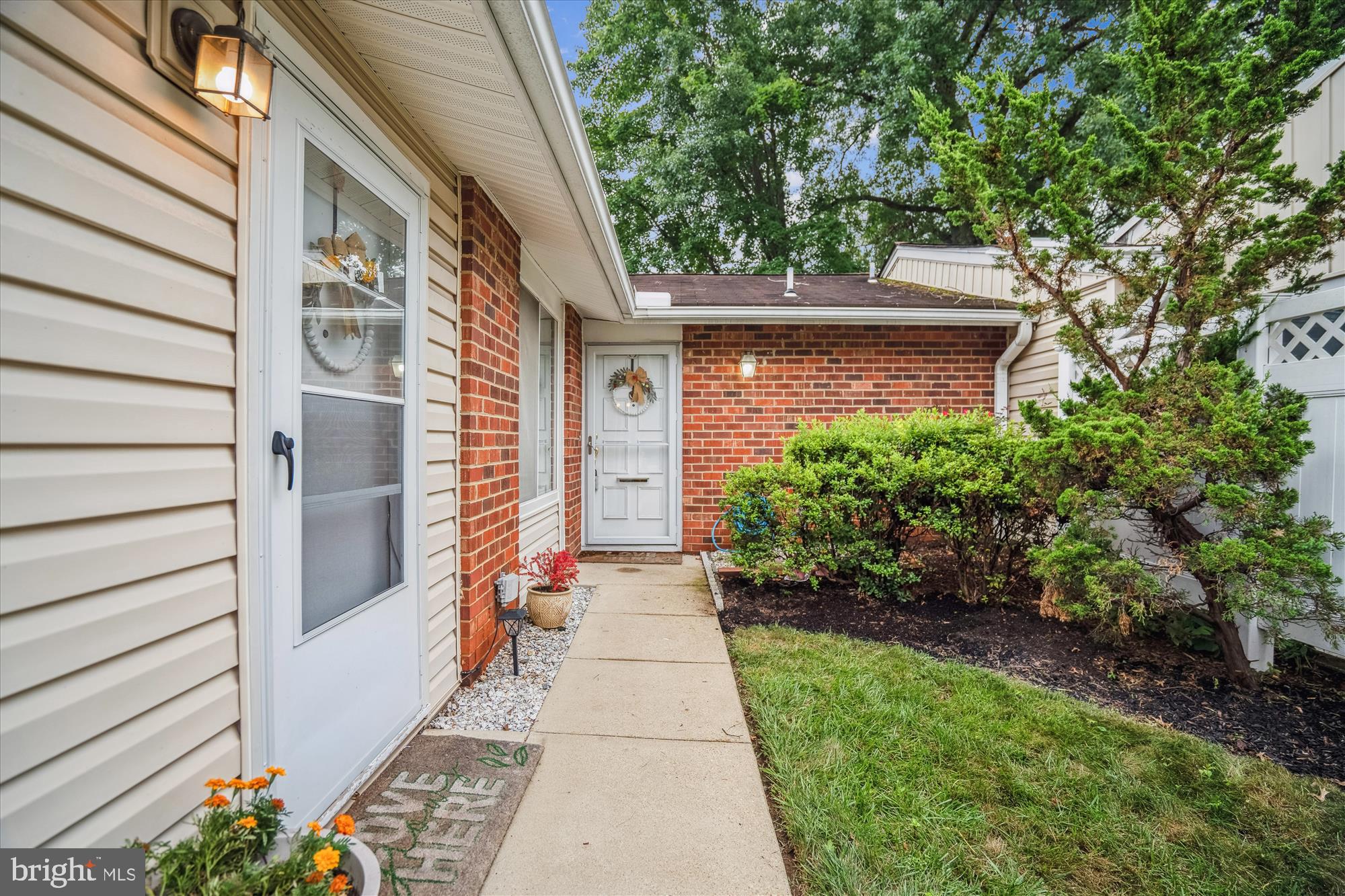 15412 BASSETT LANE 25-B