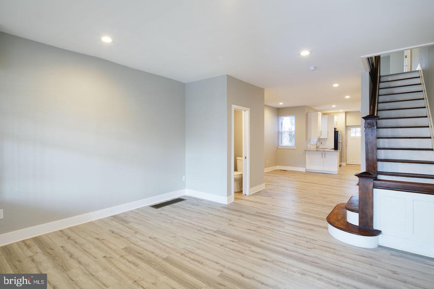 OVERBROOK - Residential