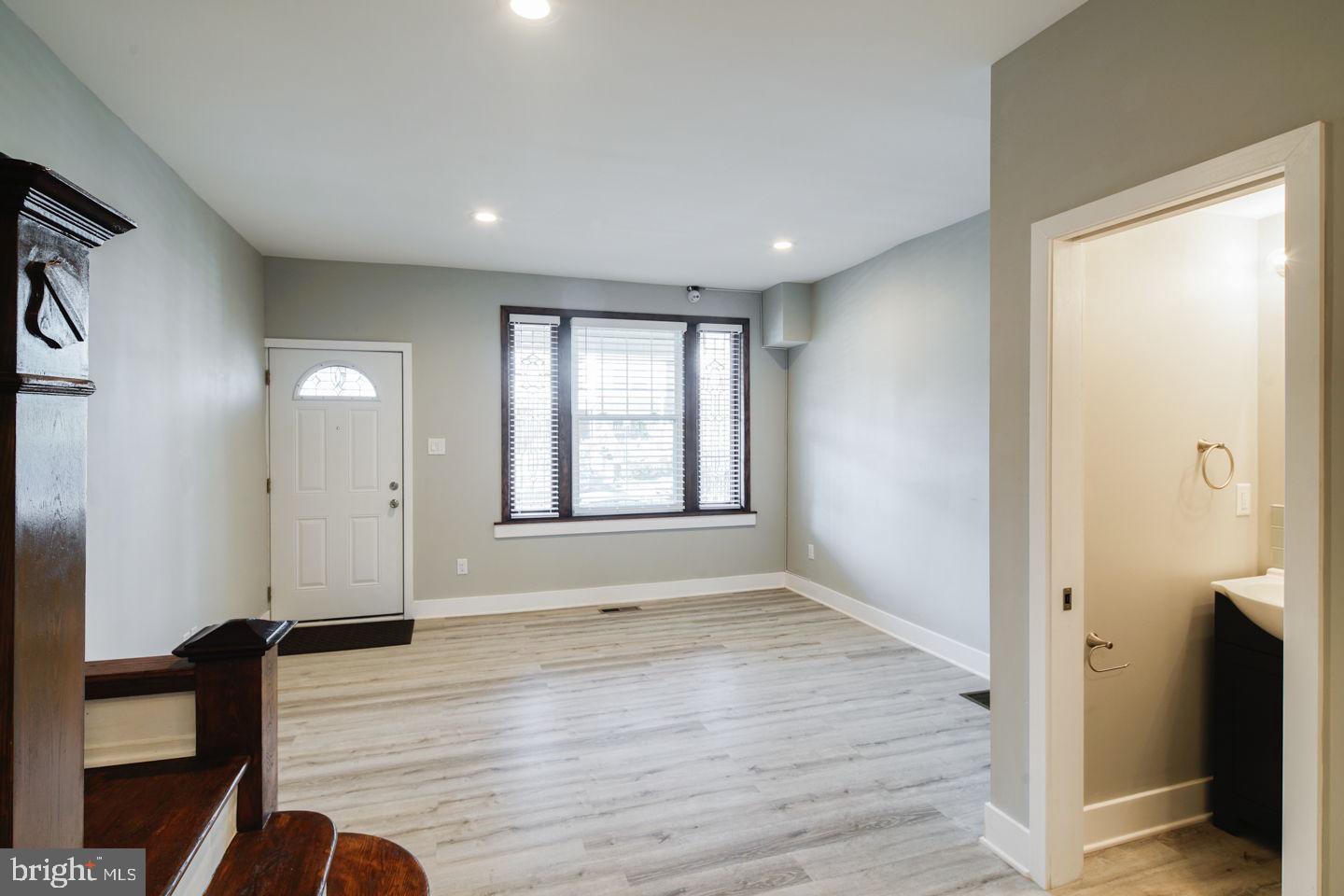 OVERBROOK - Residential