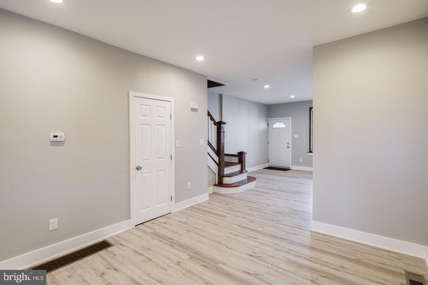 OVERBROOK - Residential