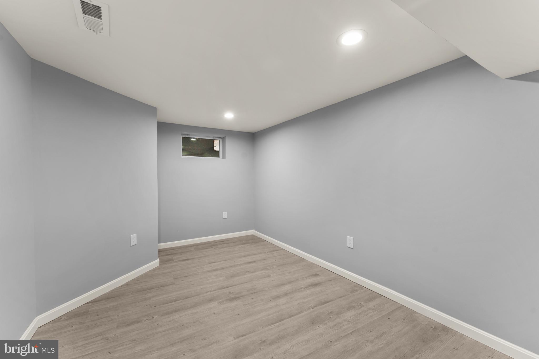 NEW NORTHWOOD - Residential