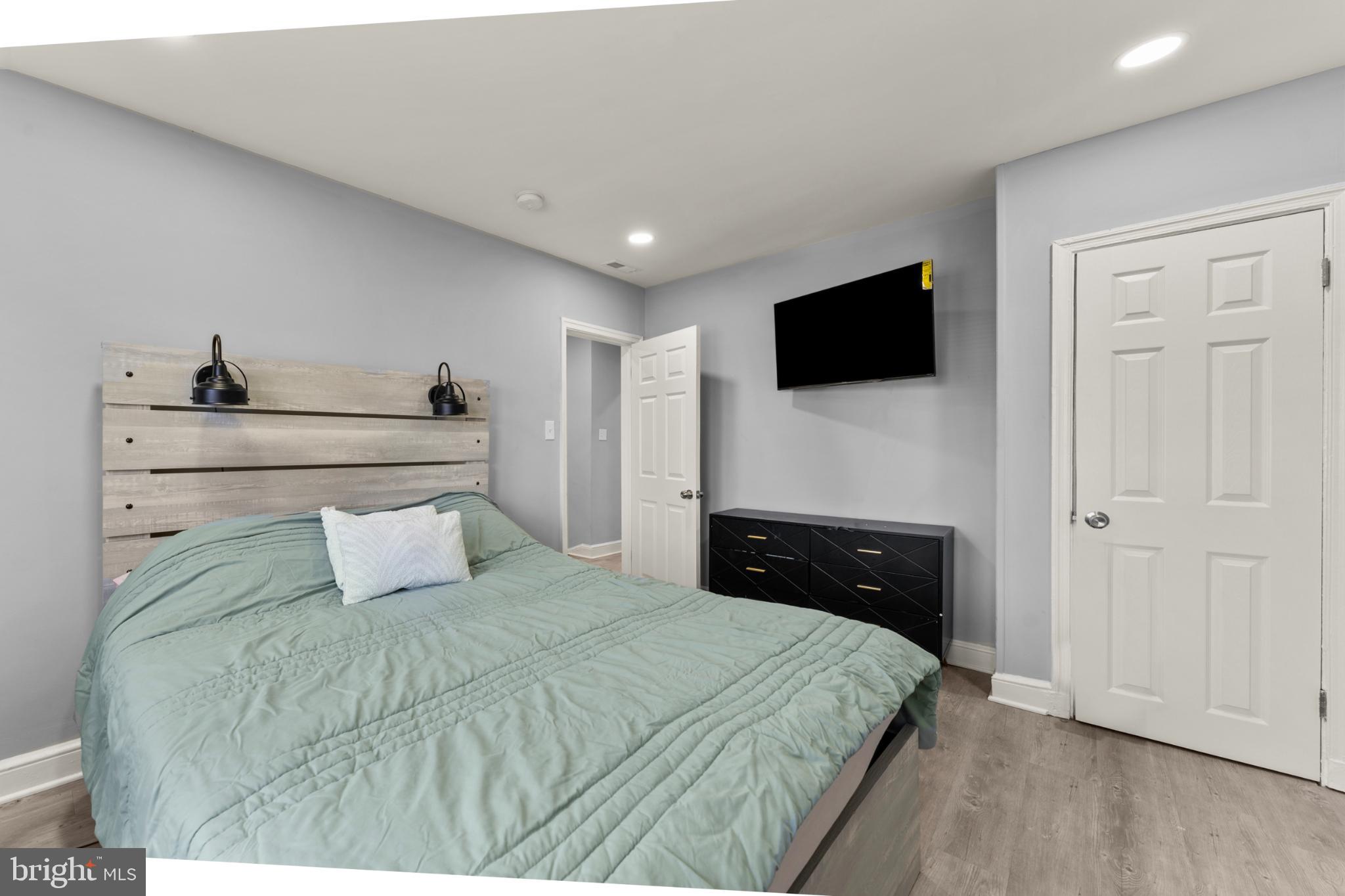 NEW NORTHWOOD - Residential