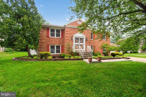 Homes For Sale - 10906 Lake Arbor Way<br/> Prince Georges County, BOWIE, MD 20721