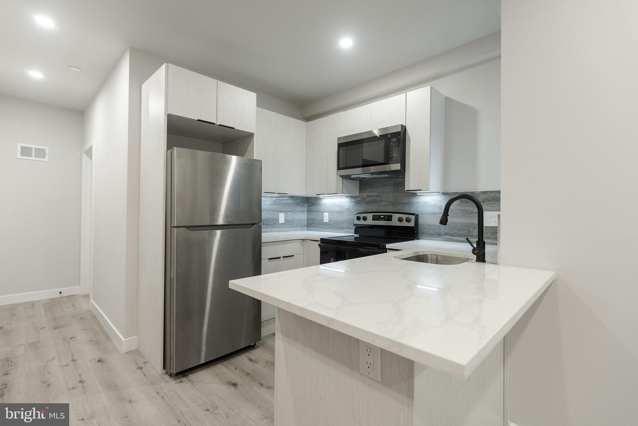 POWELTON VILLAGE - Residential Lease