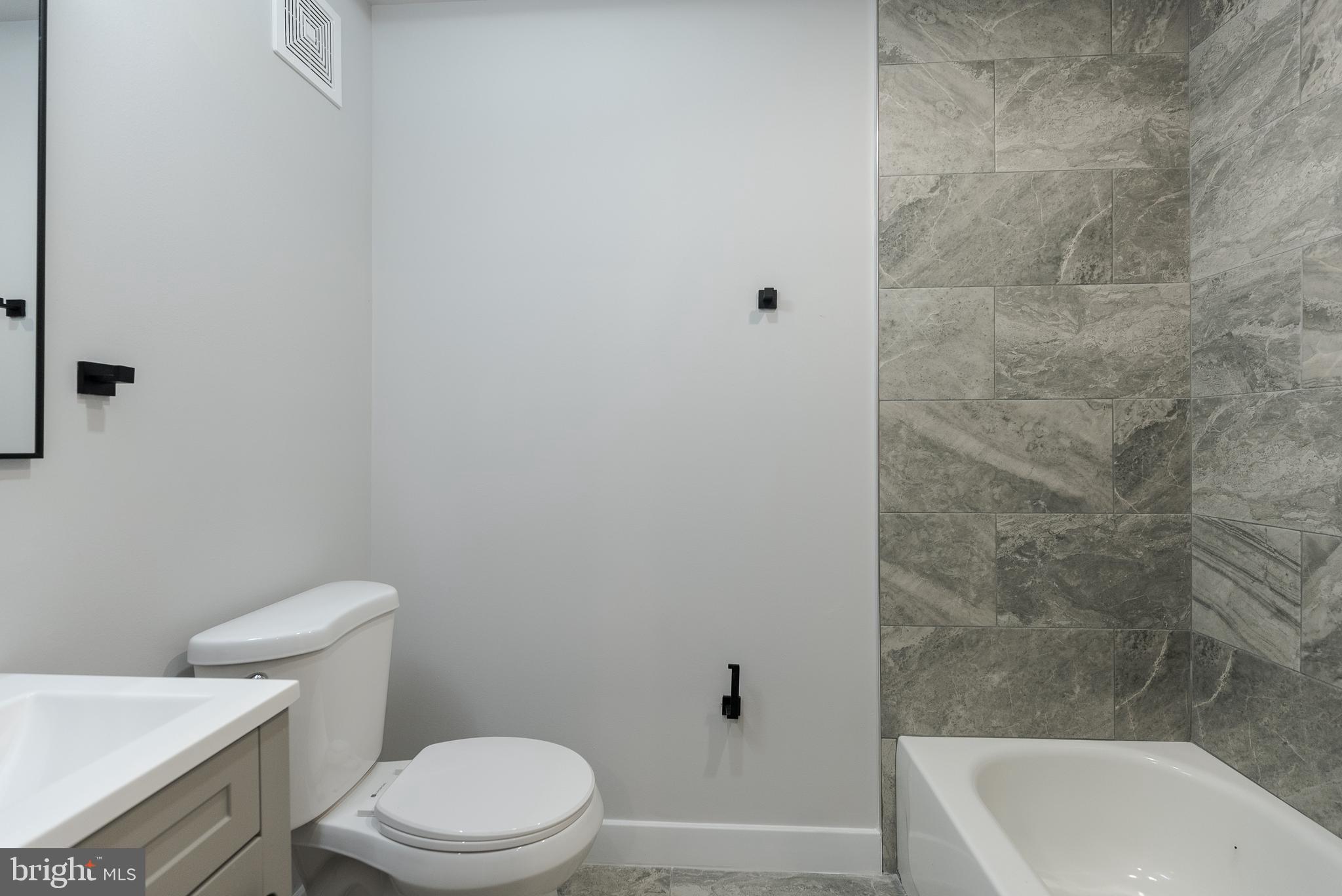 POWELTON VILLAGE - Residential Lease