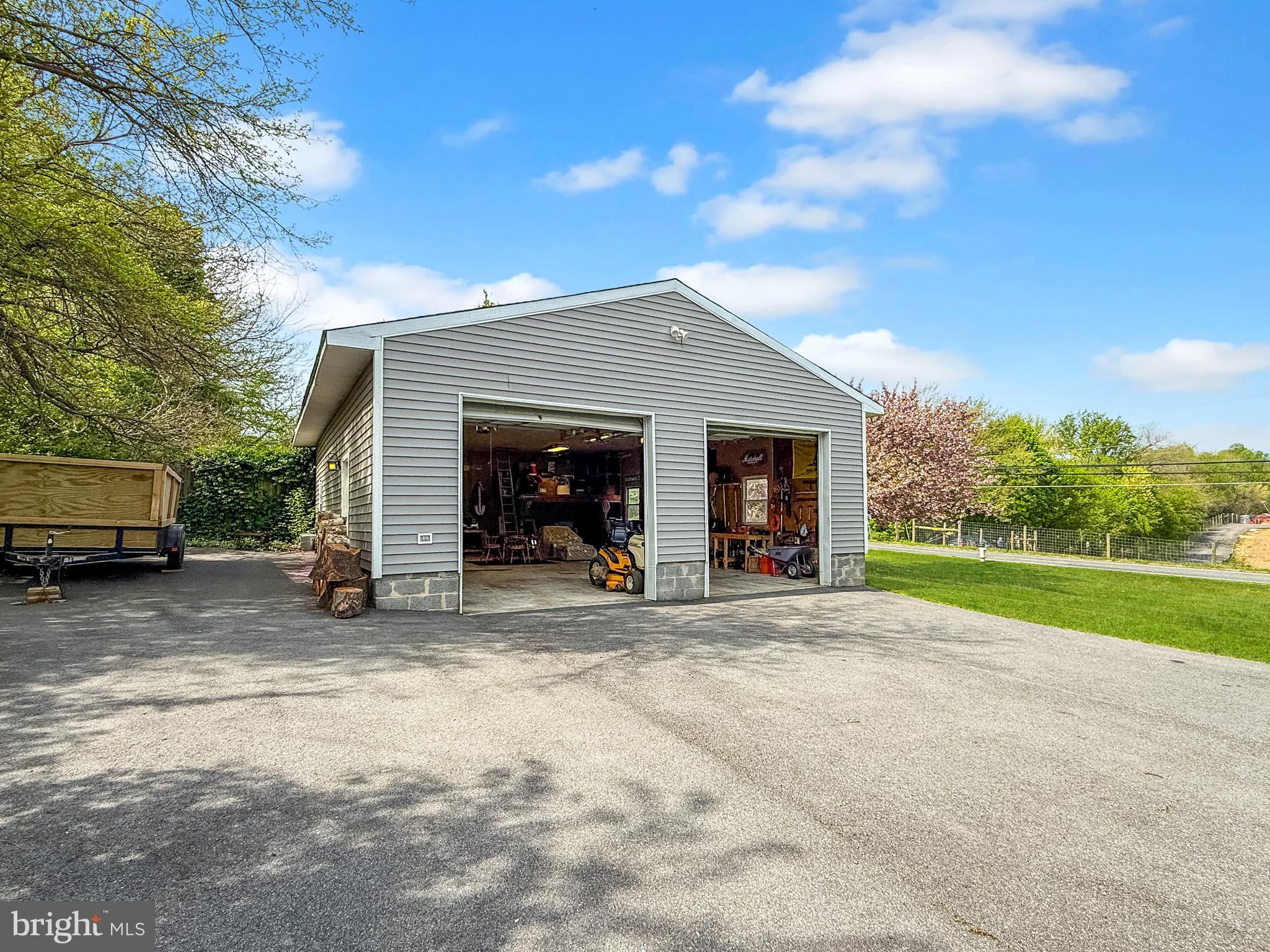 DAMASCUS OUTSIDE - Residential