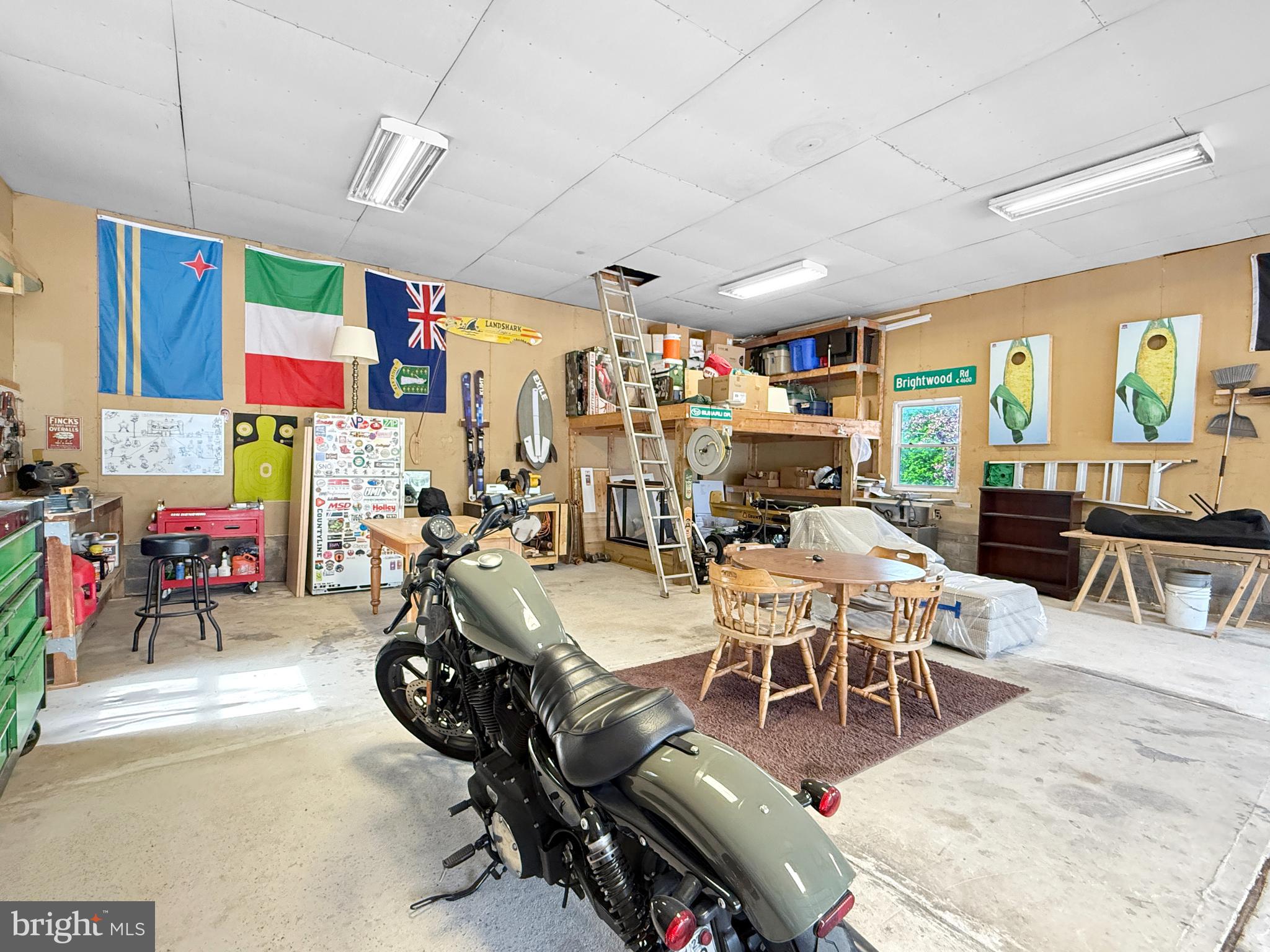 DAMASCUS OUTSIDE - Residential