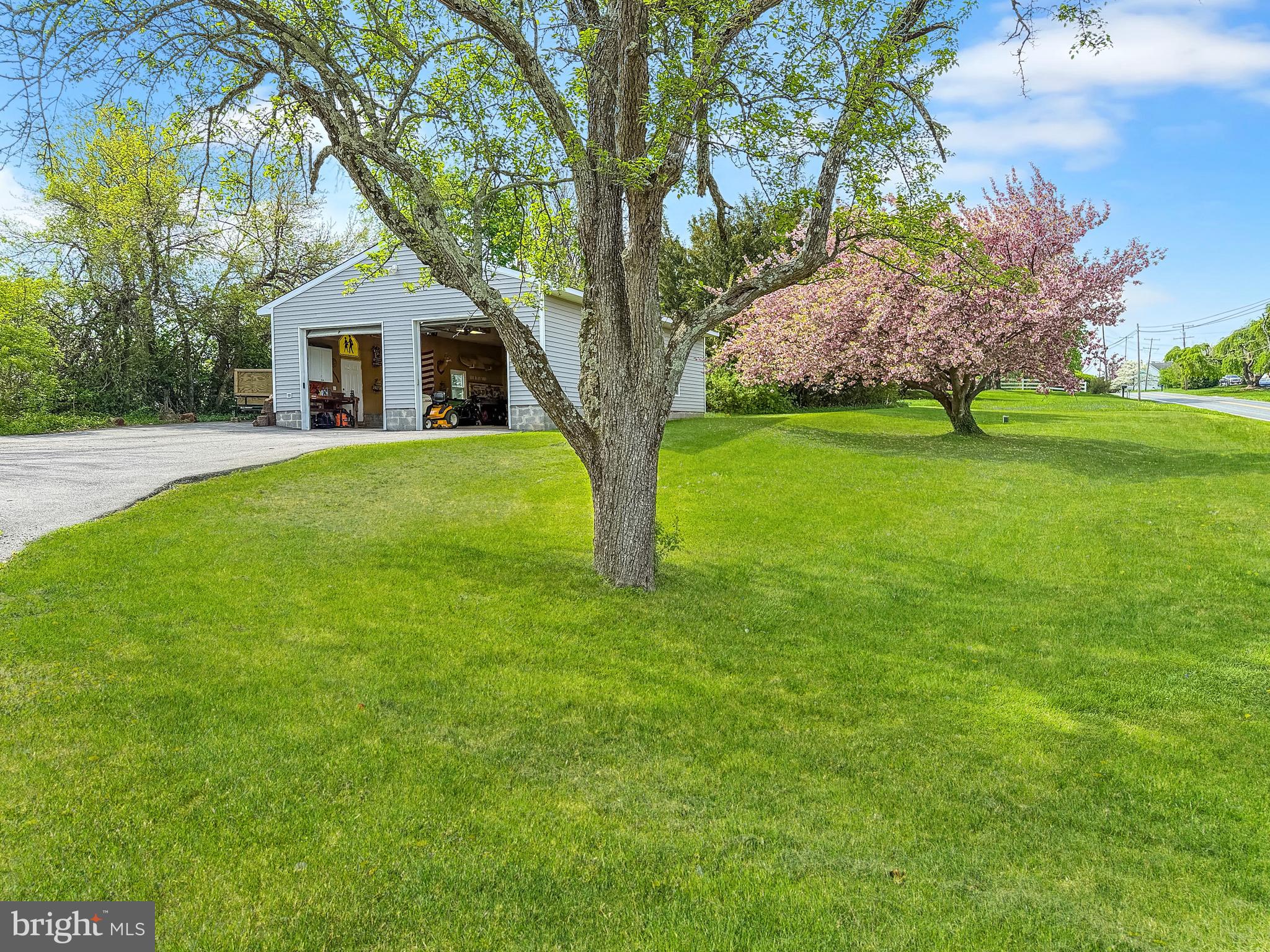 DAMASCUS OUTSIDE - Residential