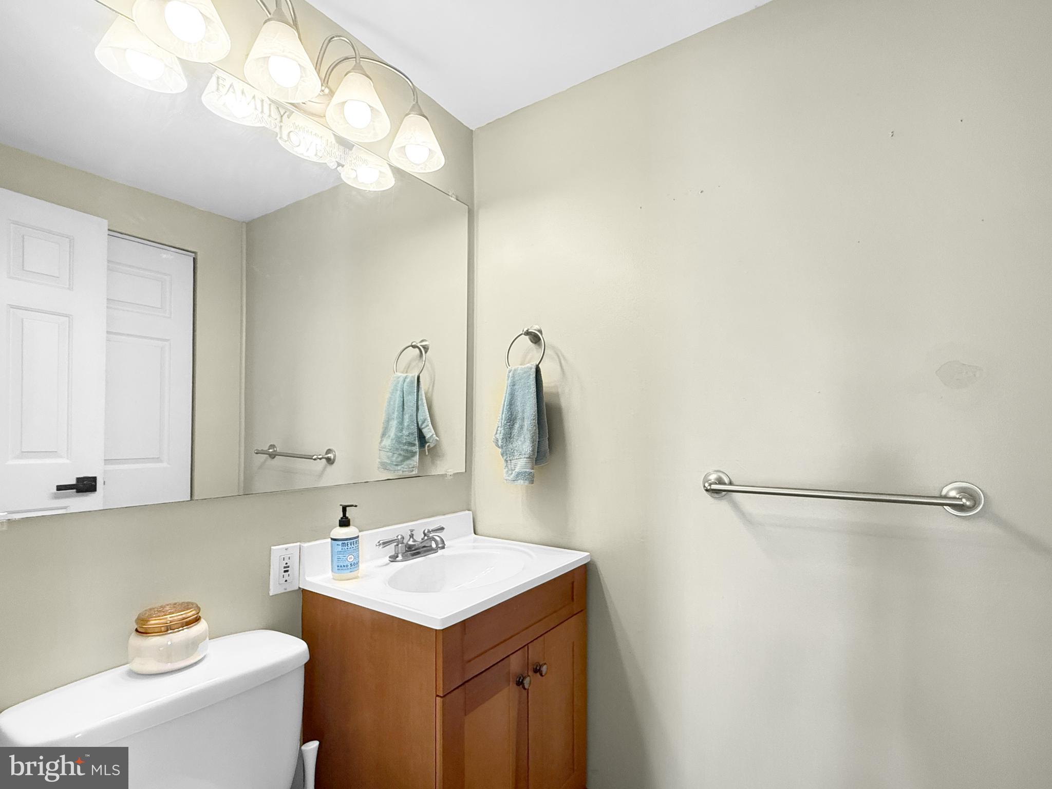 DAMASCUS OUTSIDE - Residential