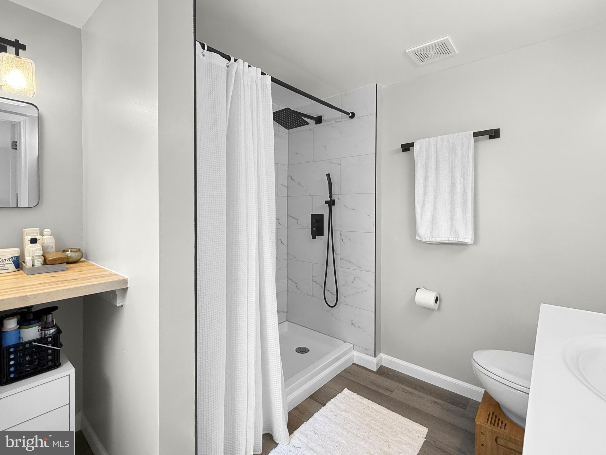 DAMASCUS OUTSIDE - Residential