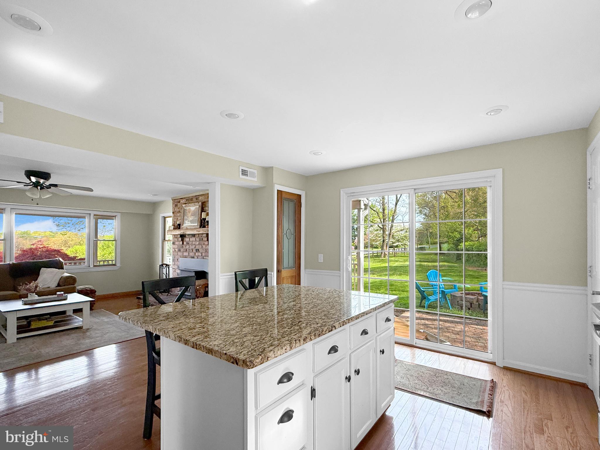 DAMASCUS OUTSIDE - Residential