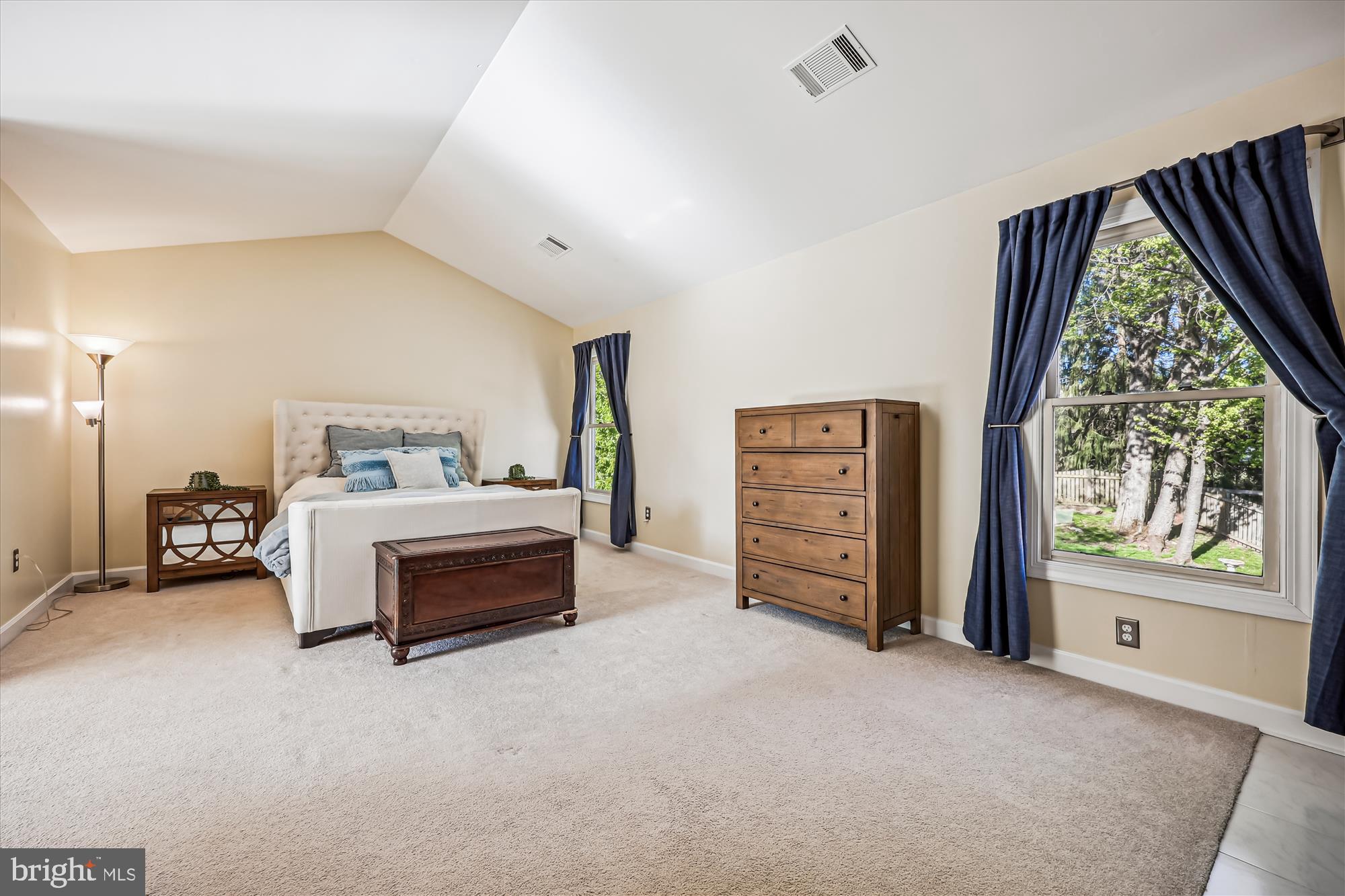 JAMES CREEK - Residential