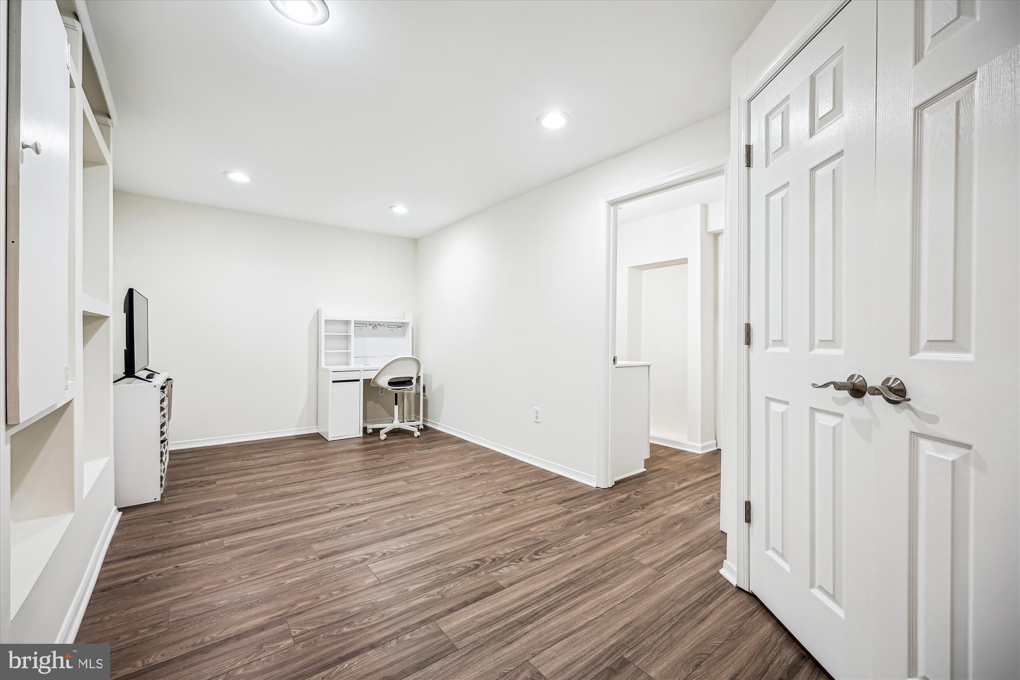 JAMES CREEK - Residential