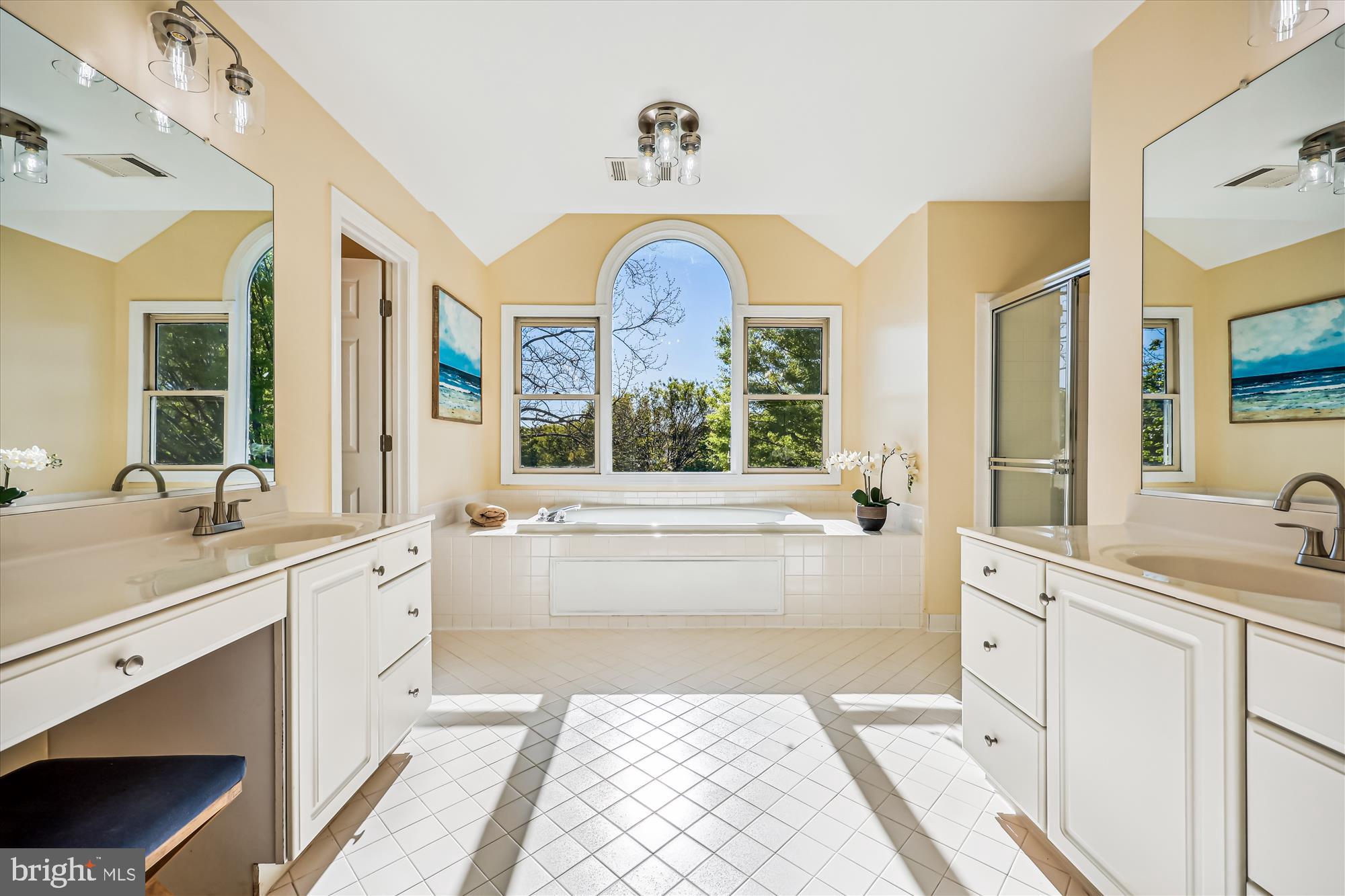 JAMES CREEK - Residential