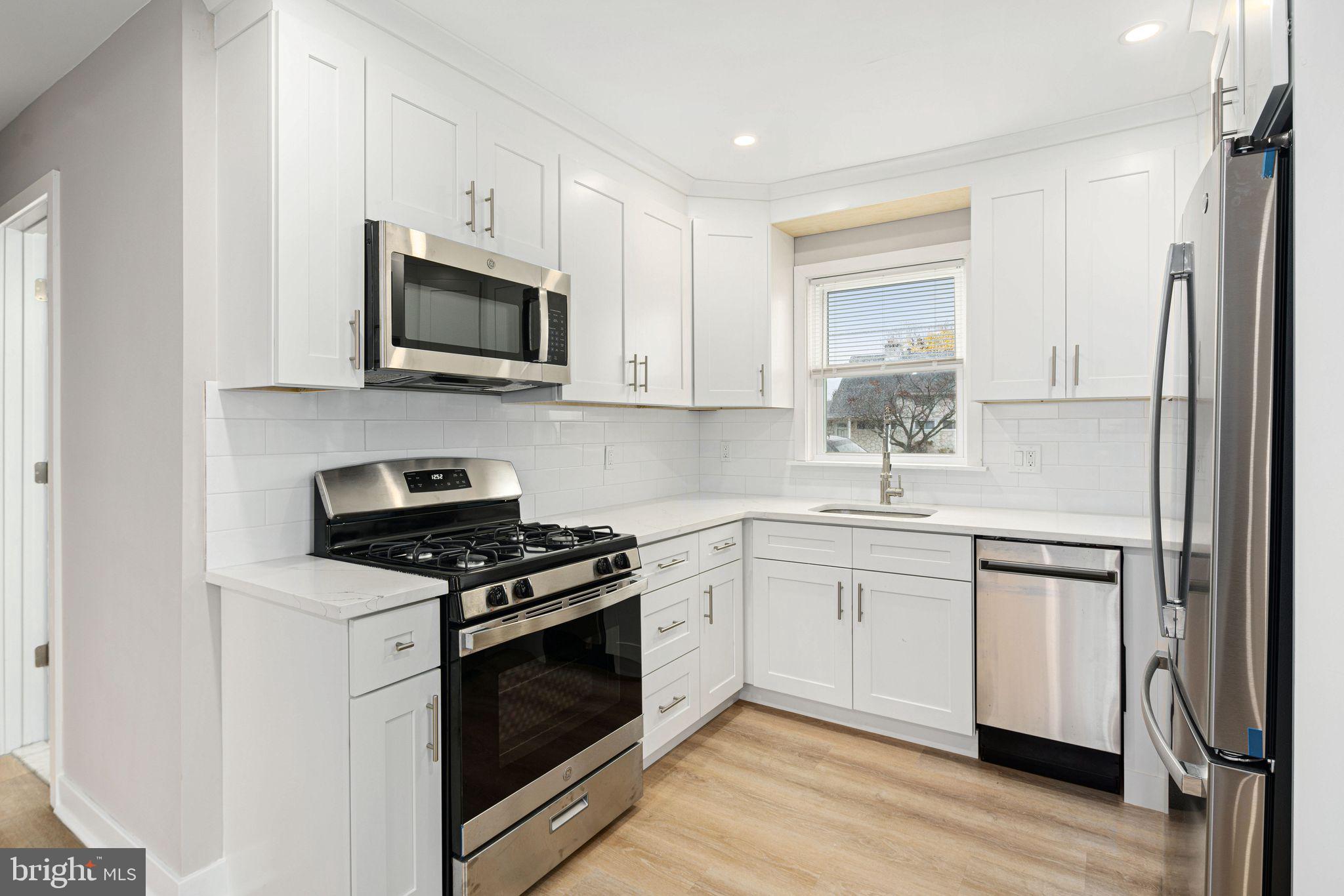 ACADEMY GARDENS - Residential