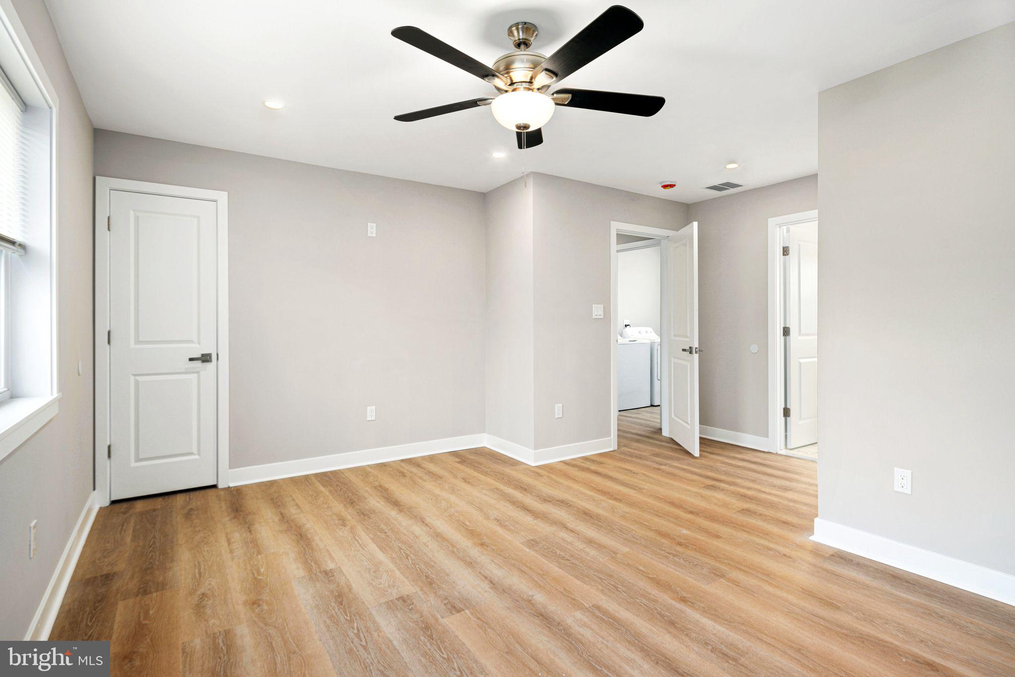 ACADEMY GARDENS - Residential