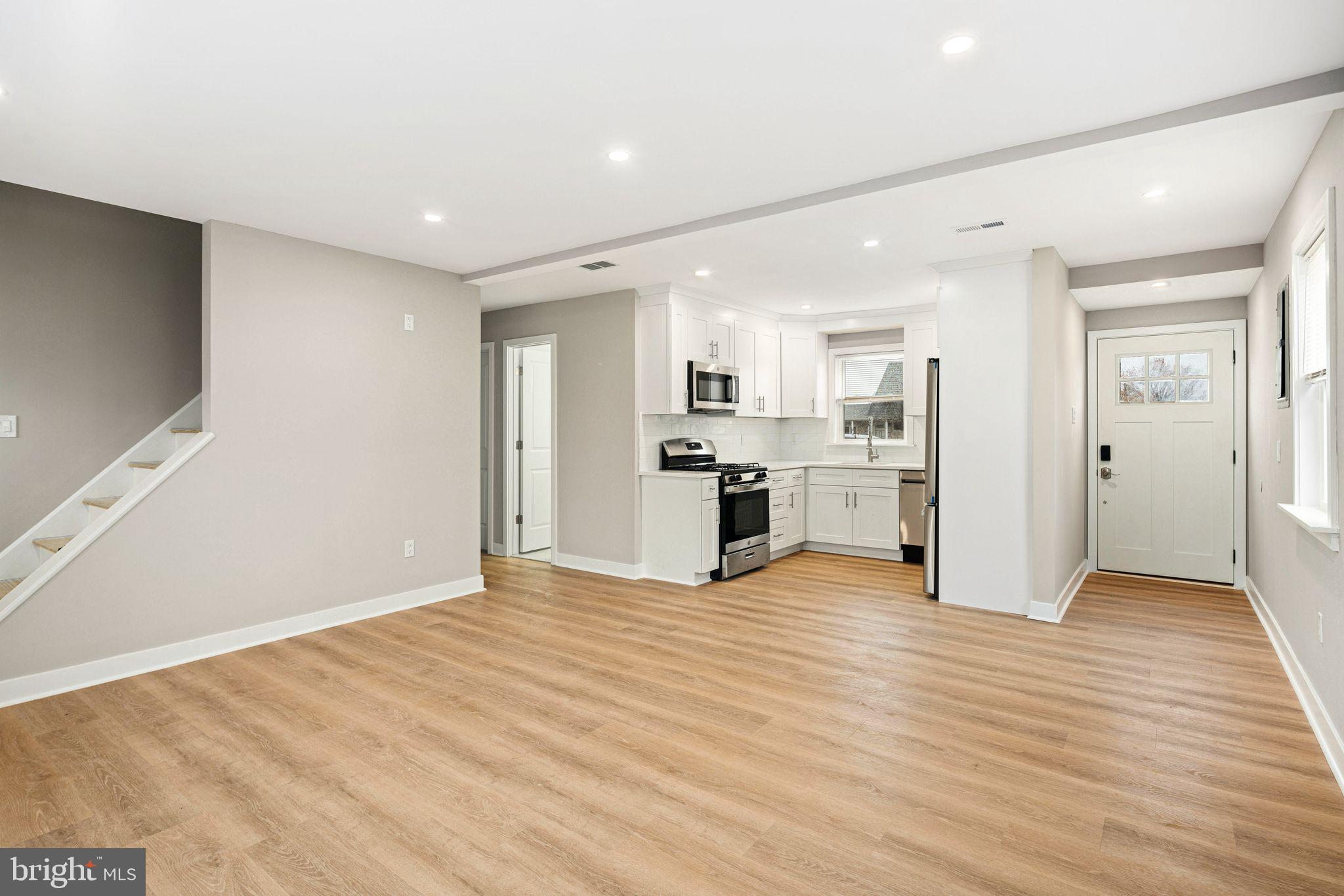 ACADEMY GARDENS - Residential