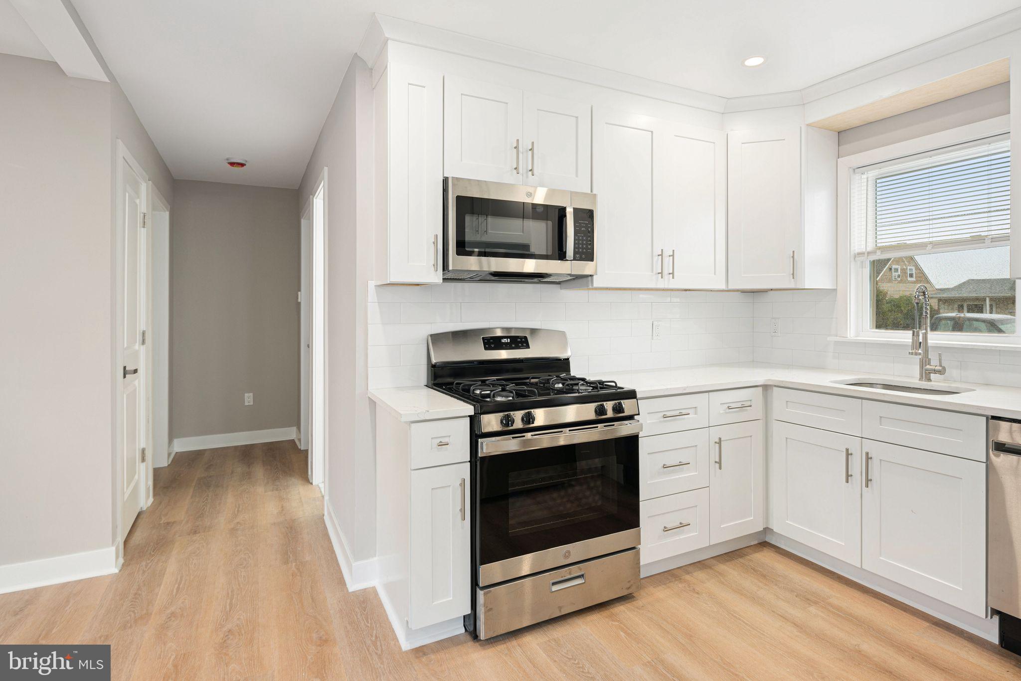 ACADEMY GARDENS - Residential