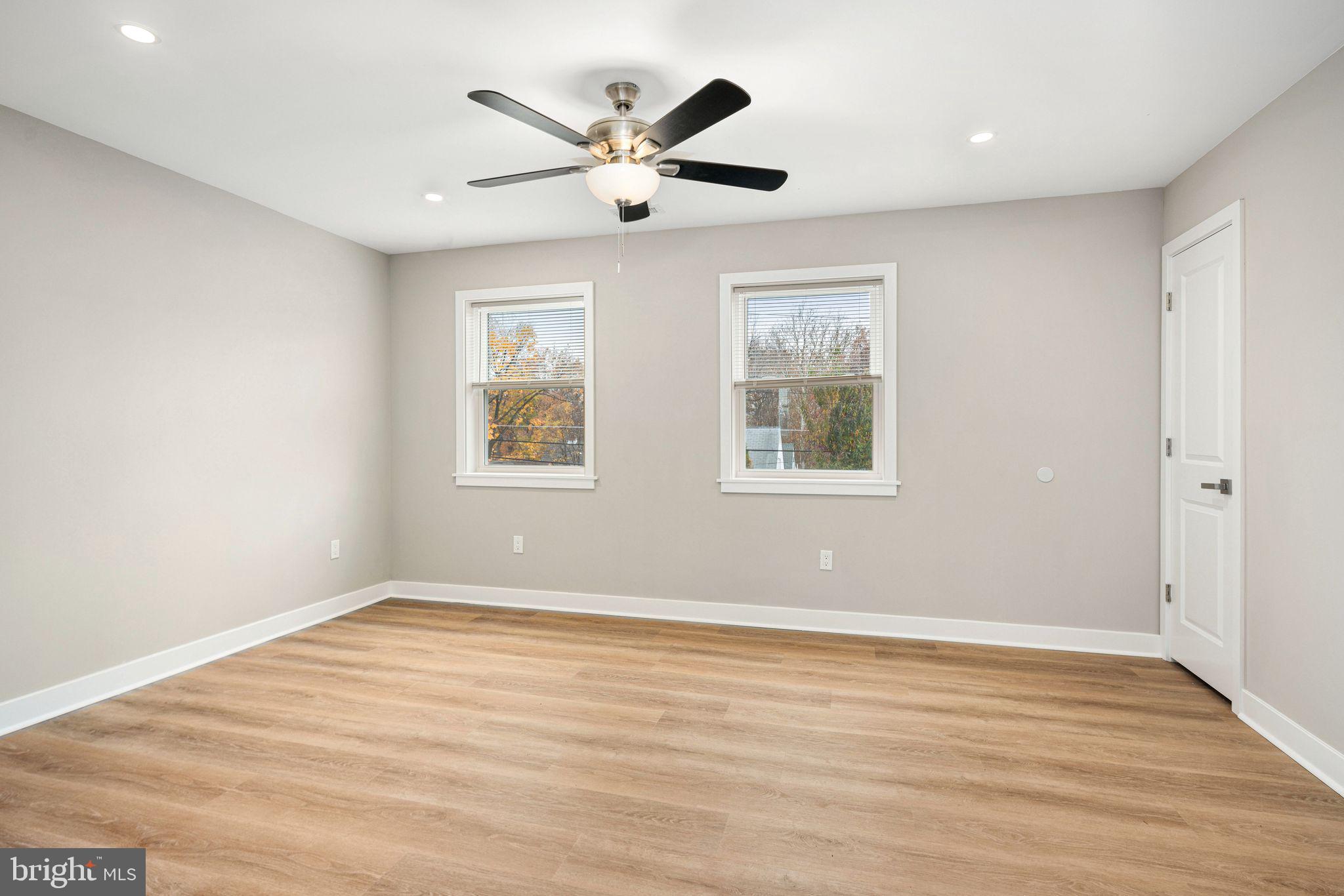 ACADEMY GARDENS - Residential