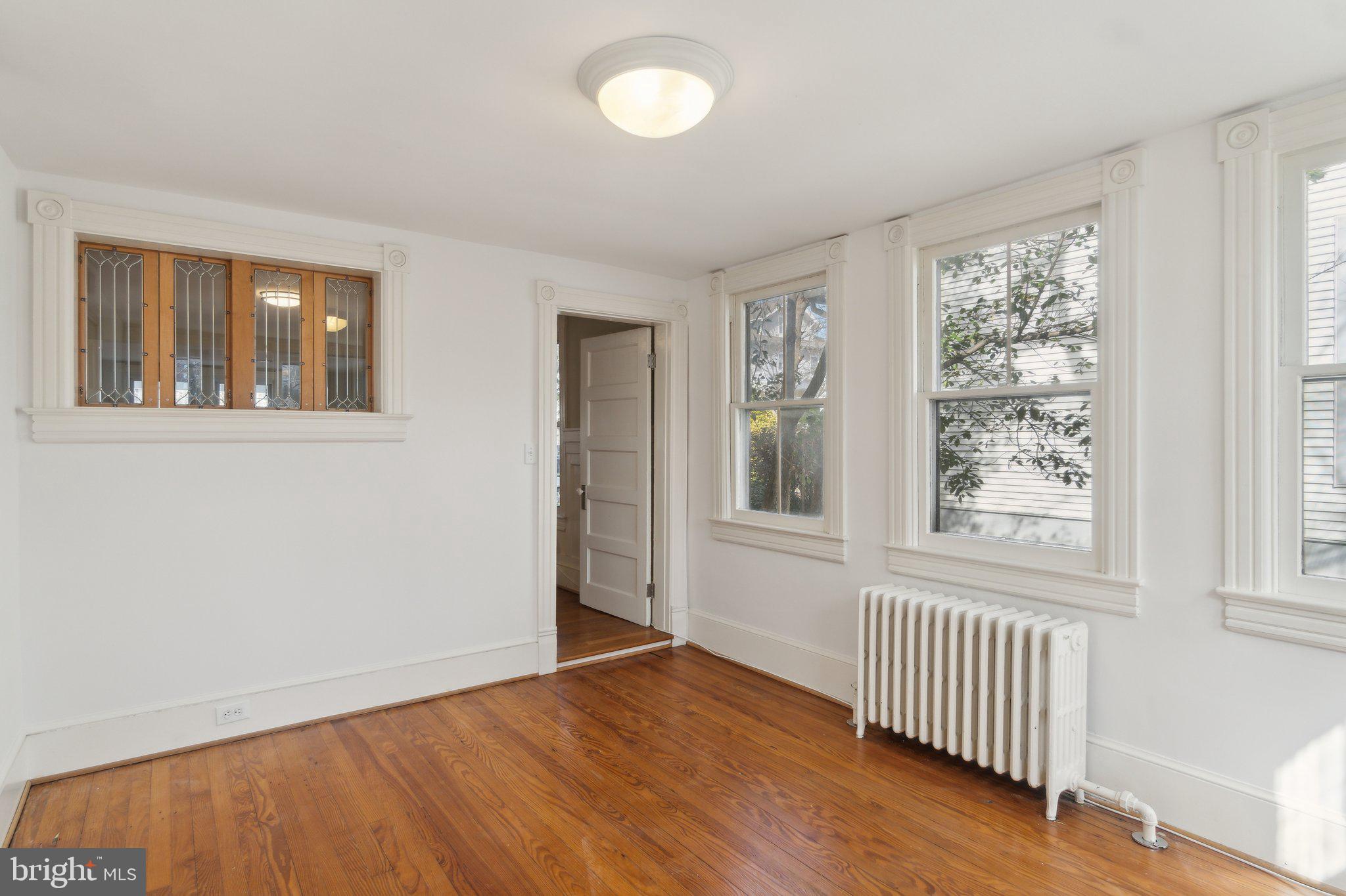 CLARENDON - Residential