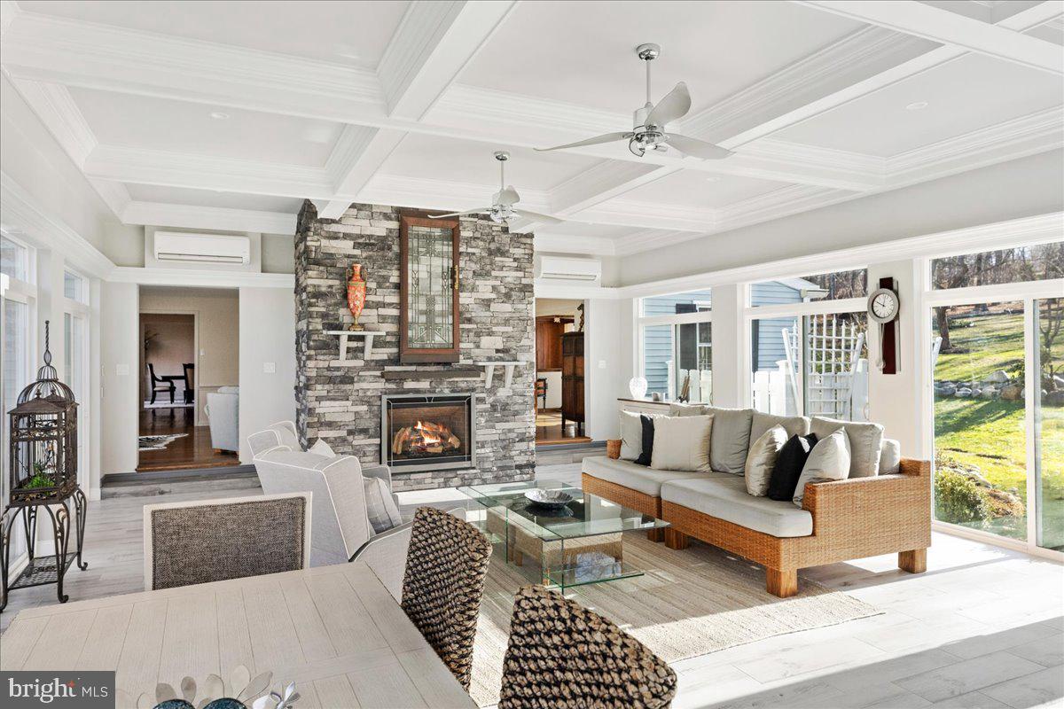 216 SOUTH SUGAN ROAD