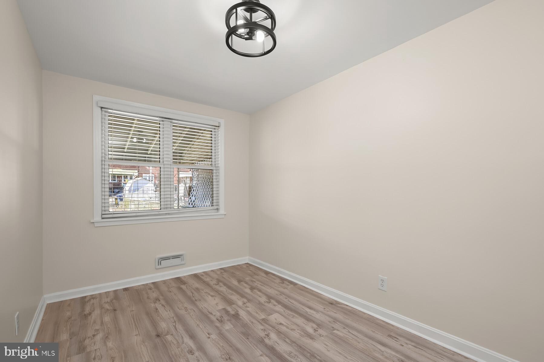 GREEKTOWN - Residential