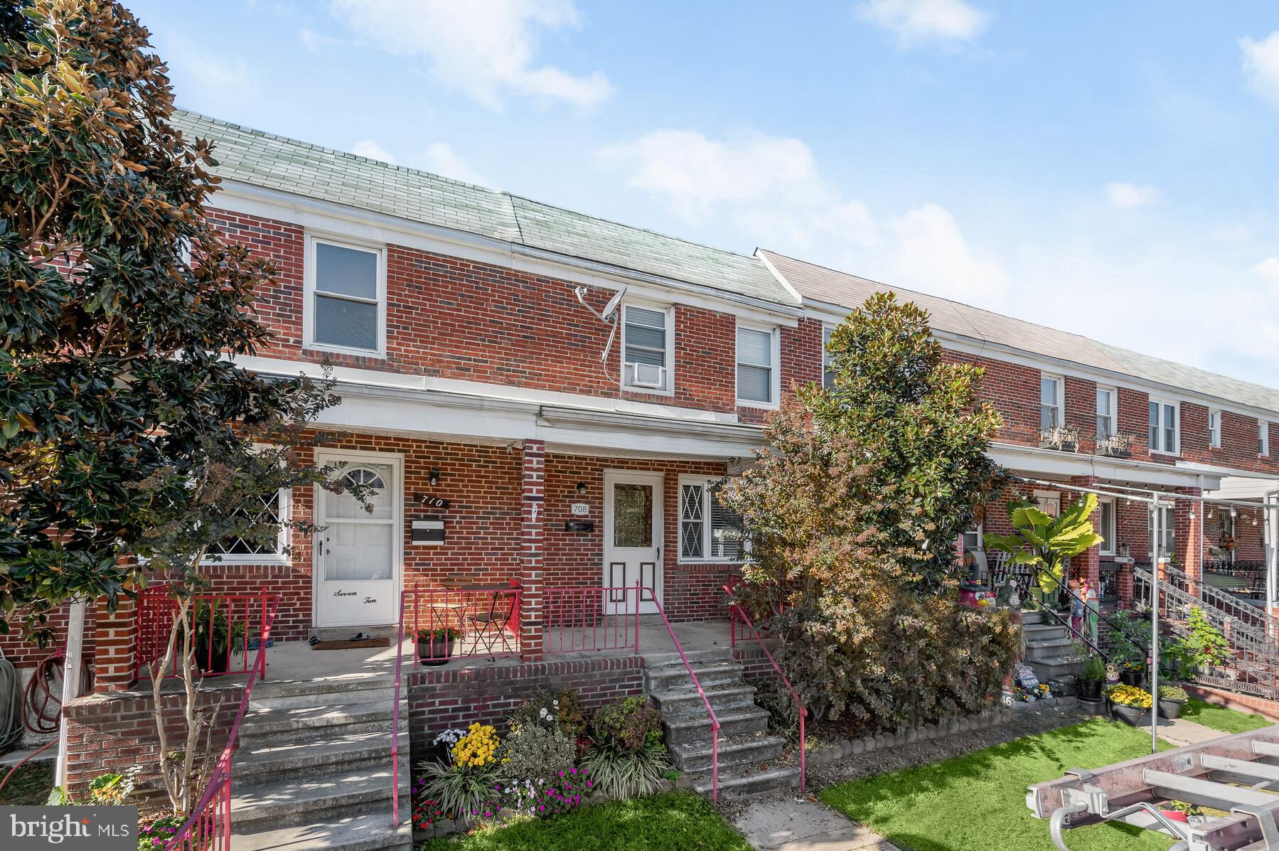 GREEKTOWN - Residential