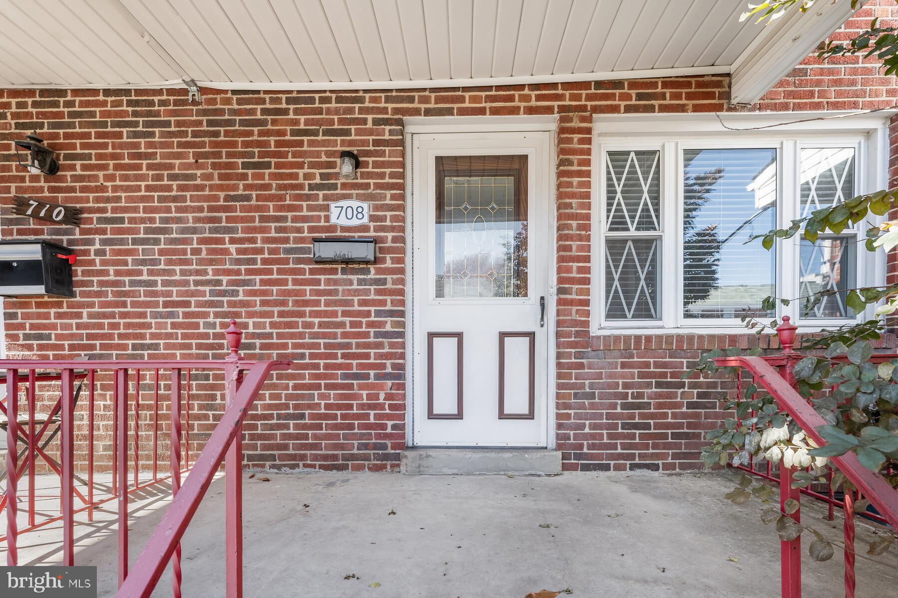 GREEKTOWN - Residential