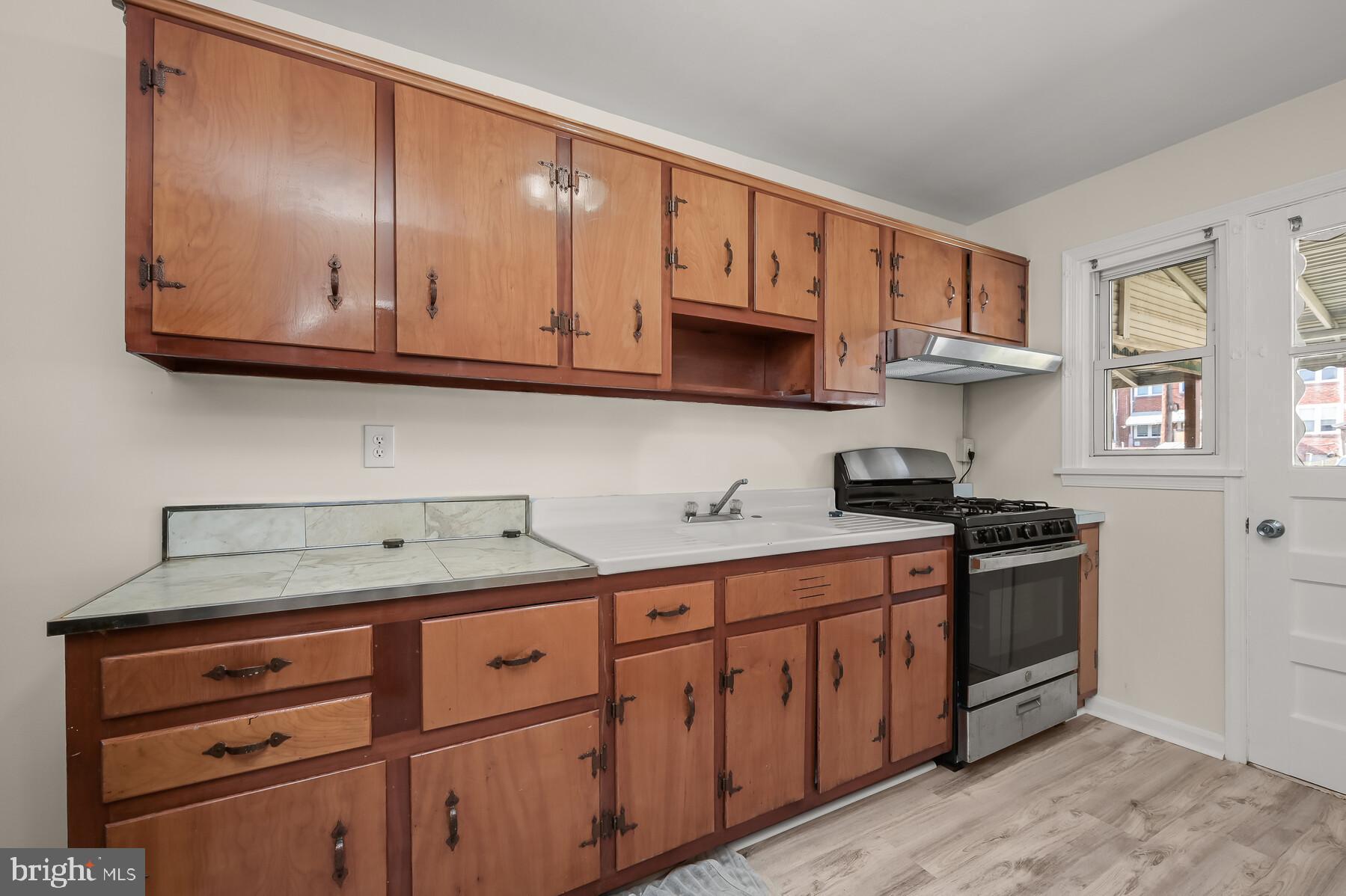 GREEKTOWN - Residential